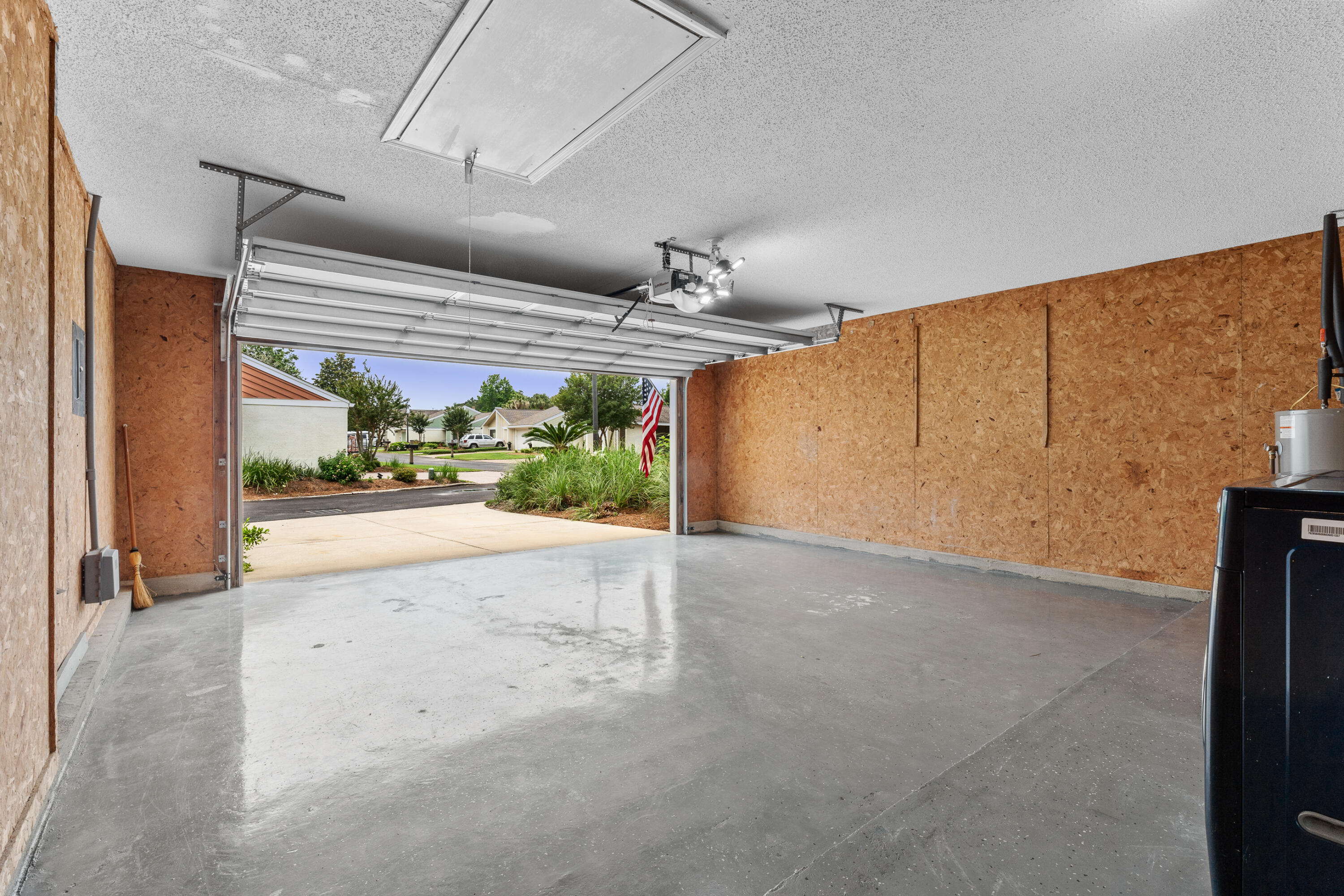 L'ATRIUM - Residential Lease