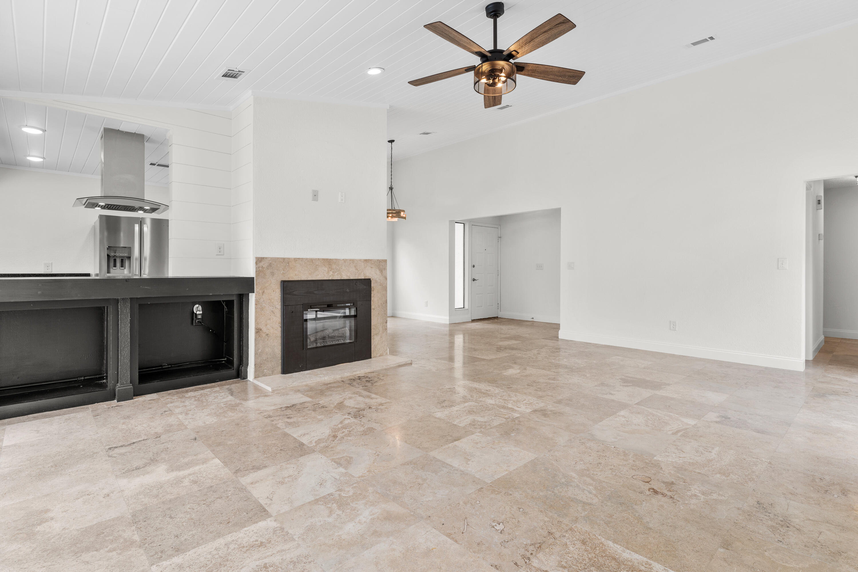 L'ATRIUM - Residential Lease