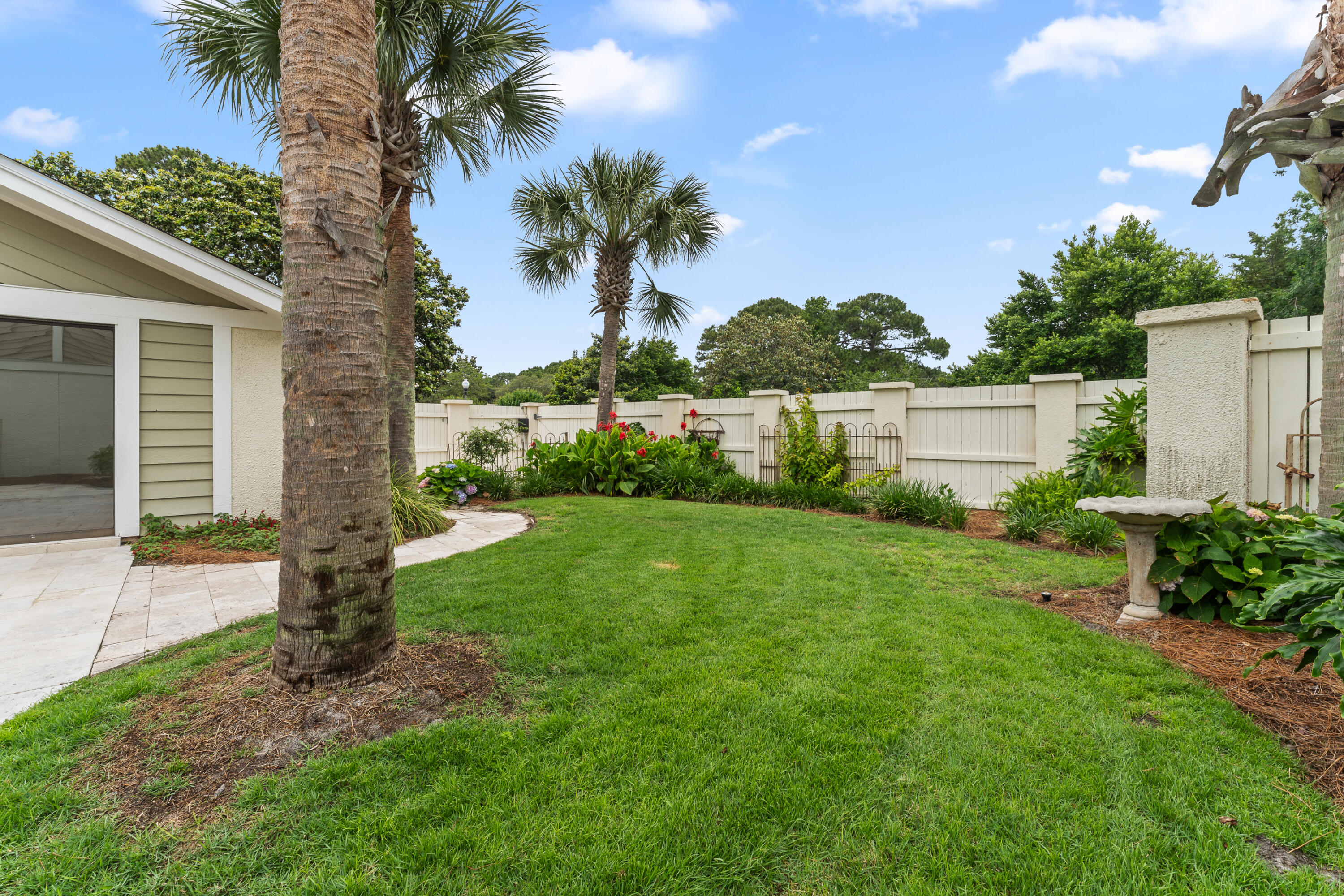 L'ATRIUM - Residential Lease