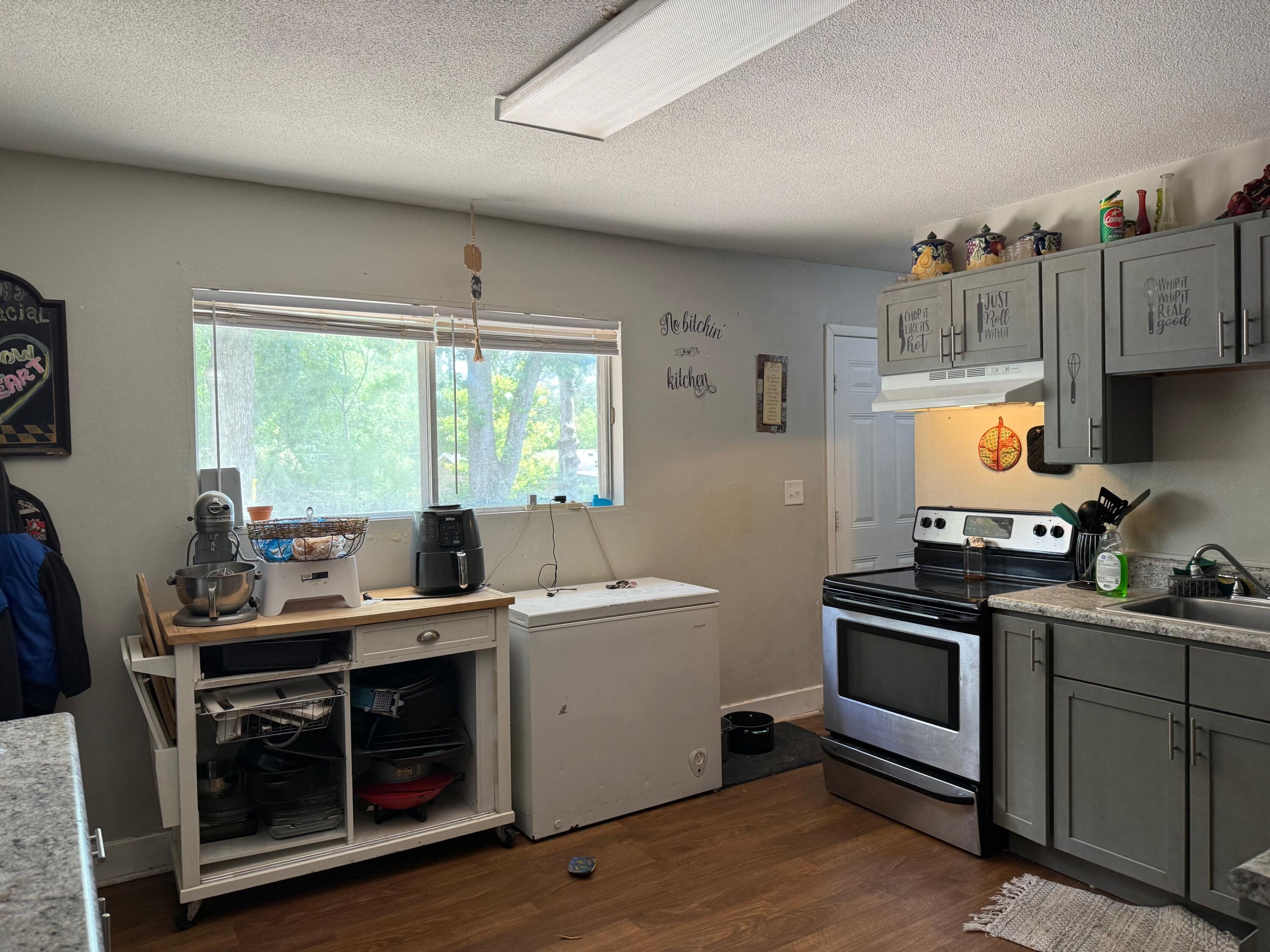 LAKEVIEW S/D - Residential