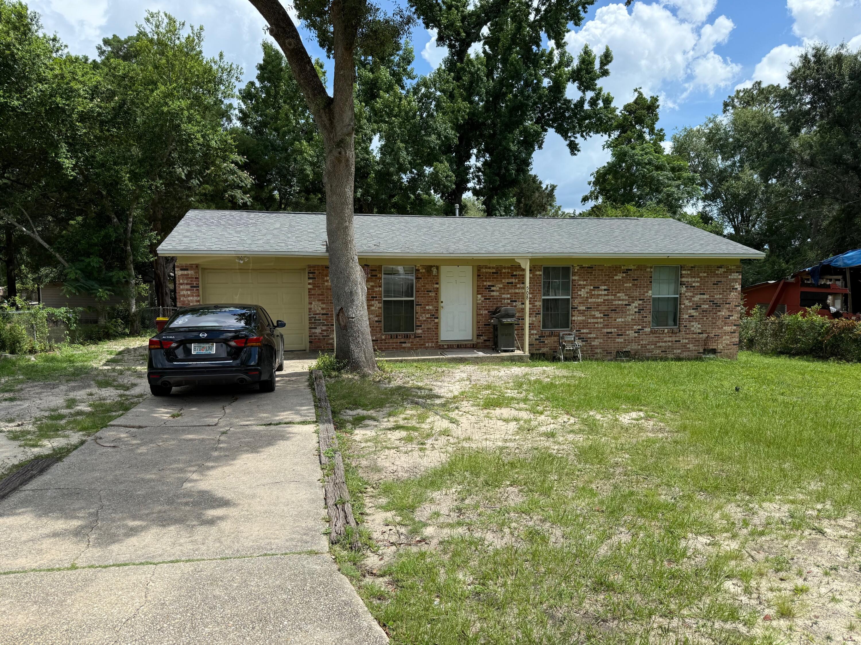 Being sold As-Is. Cozy 3 bedroom and 1.5 bathroom home located conveniently off Valley Rd. Just far enough from Hwy 90 and Hwy 85 to avoid traffic. Easy access to several grocery stores and dining. Buyer to verify all pertinent information.
