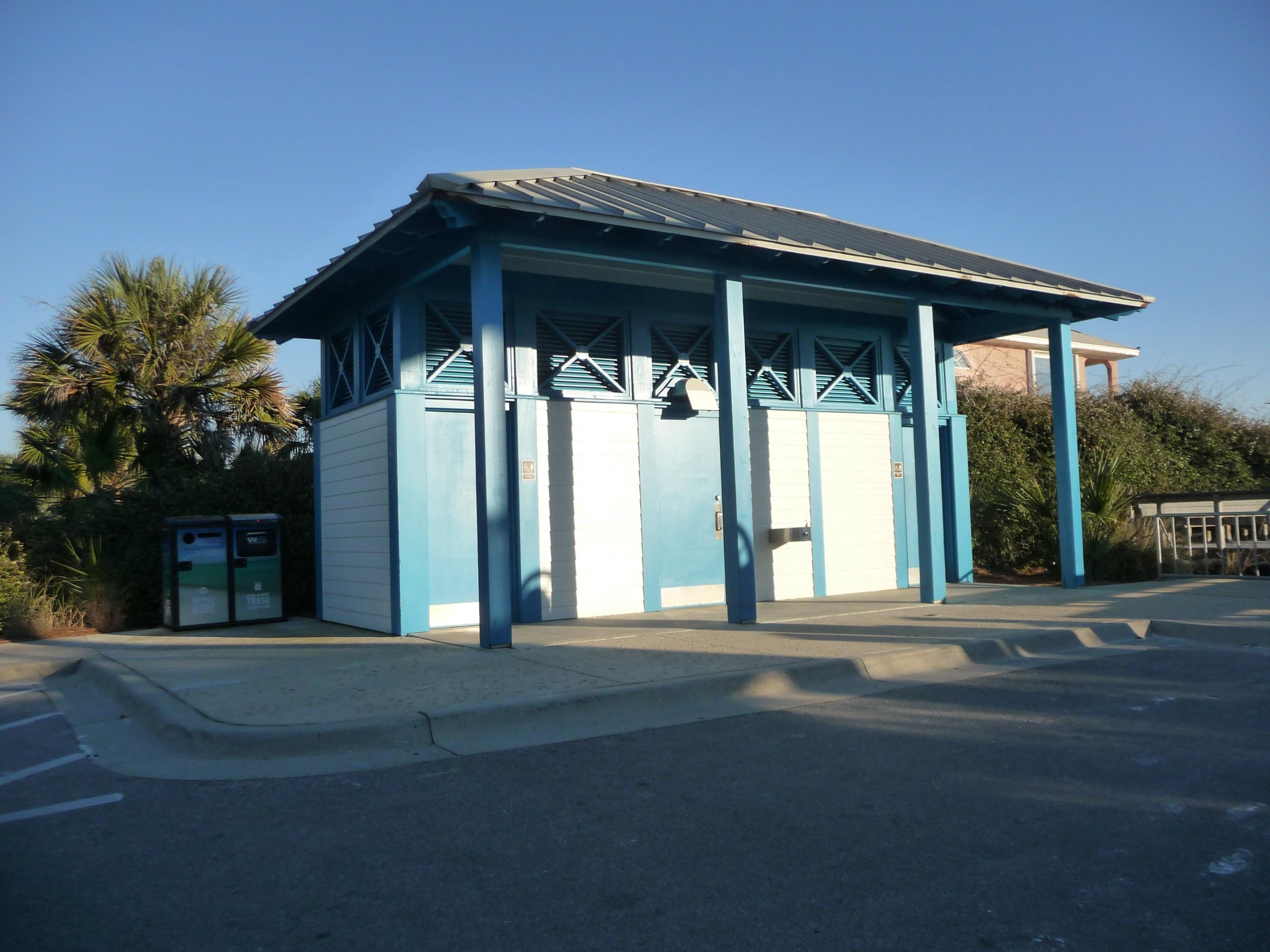 SANDCASTLES BY THE SEA T/H PH 1 - Residential