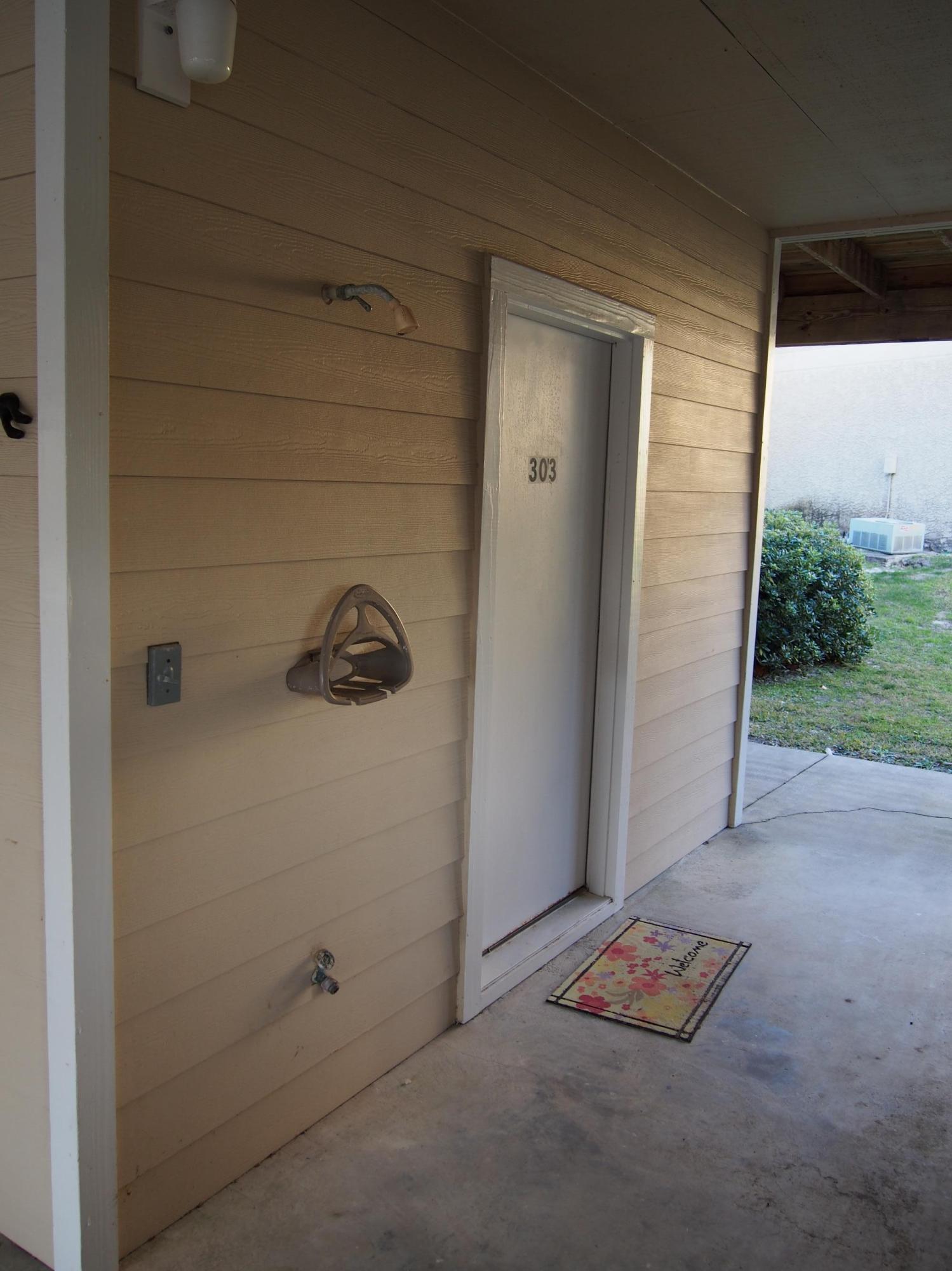 SANDCASTLES BY THE SEA T/H PH 1 - Residential