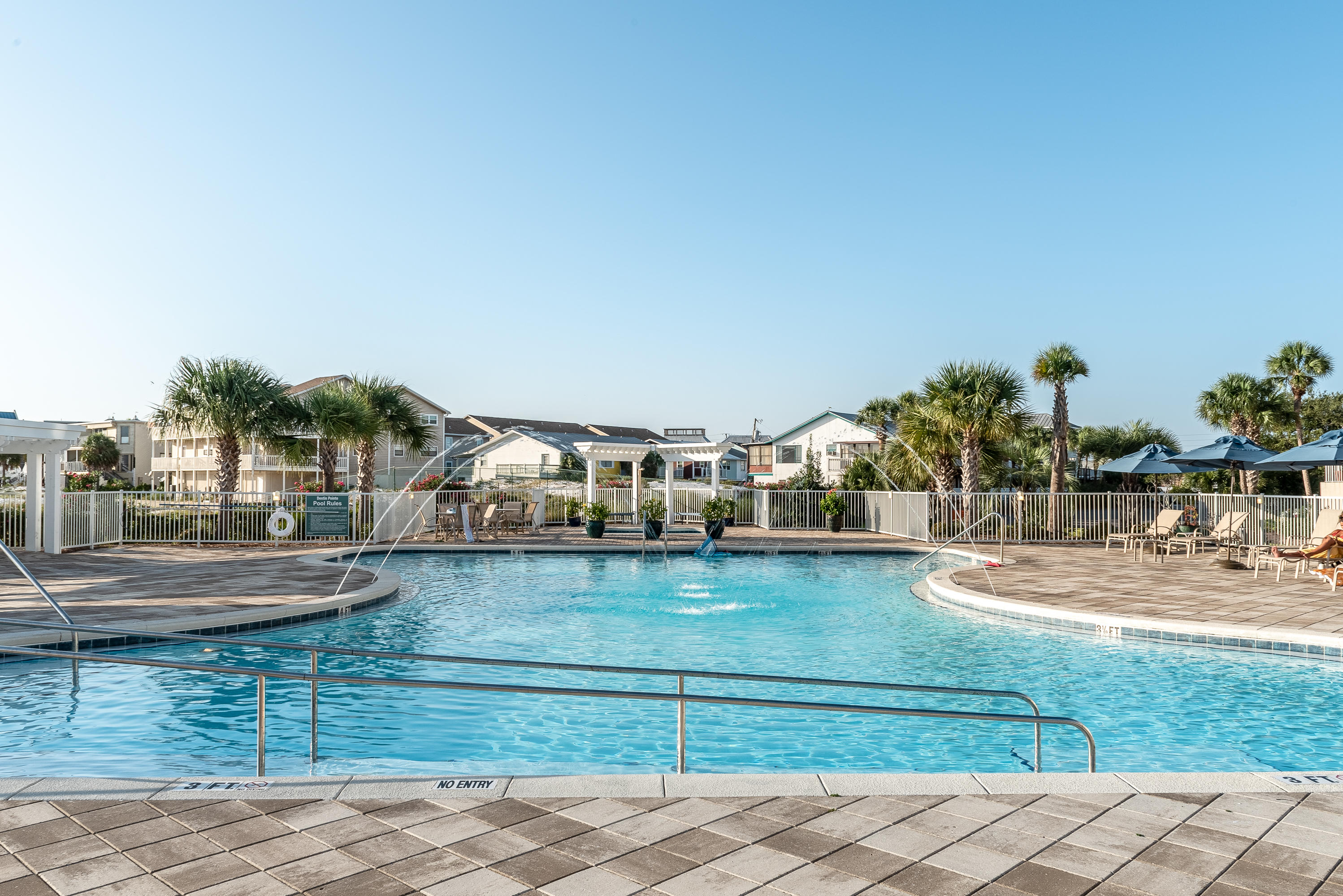 DESTIN POINTE - Residential