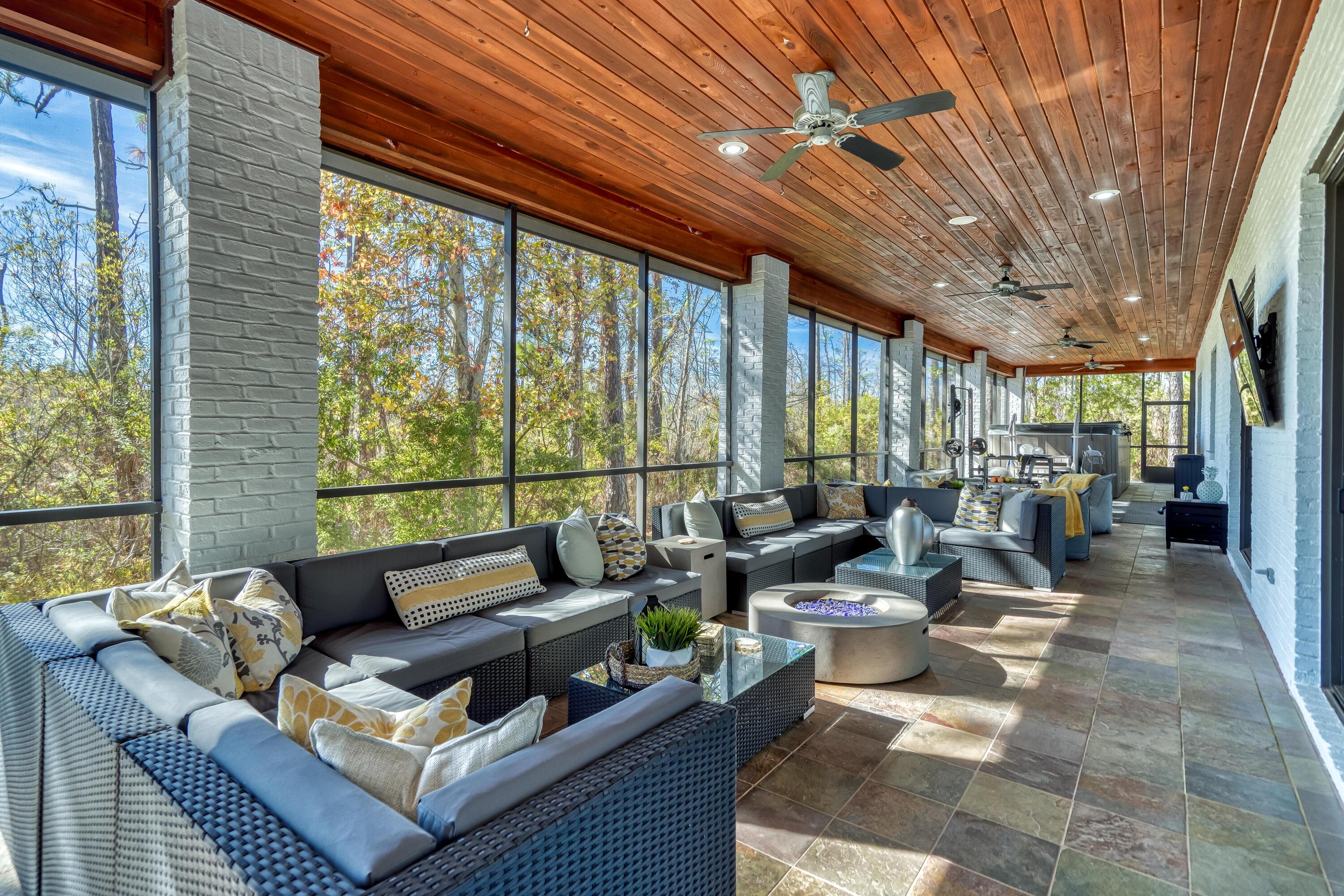 REGATTA BAY PH 1 - Residential