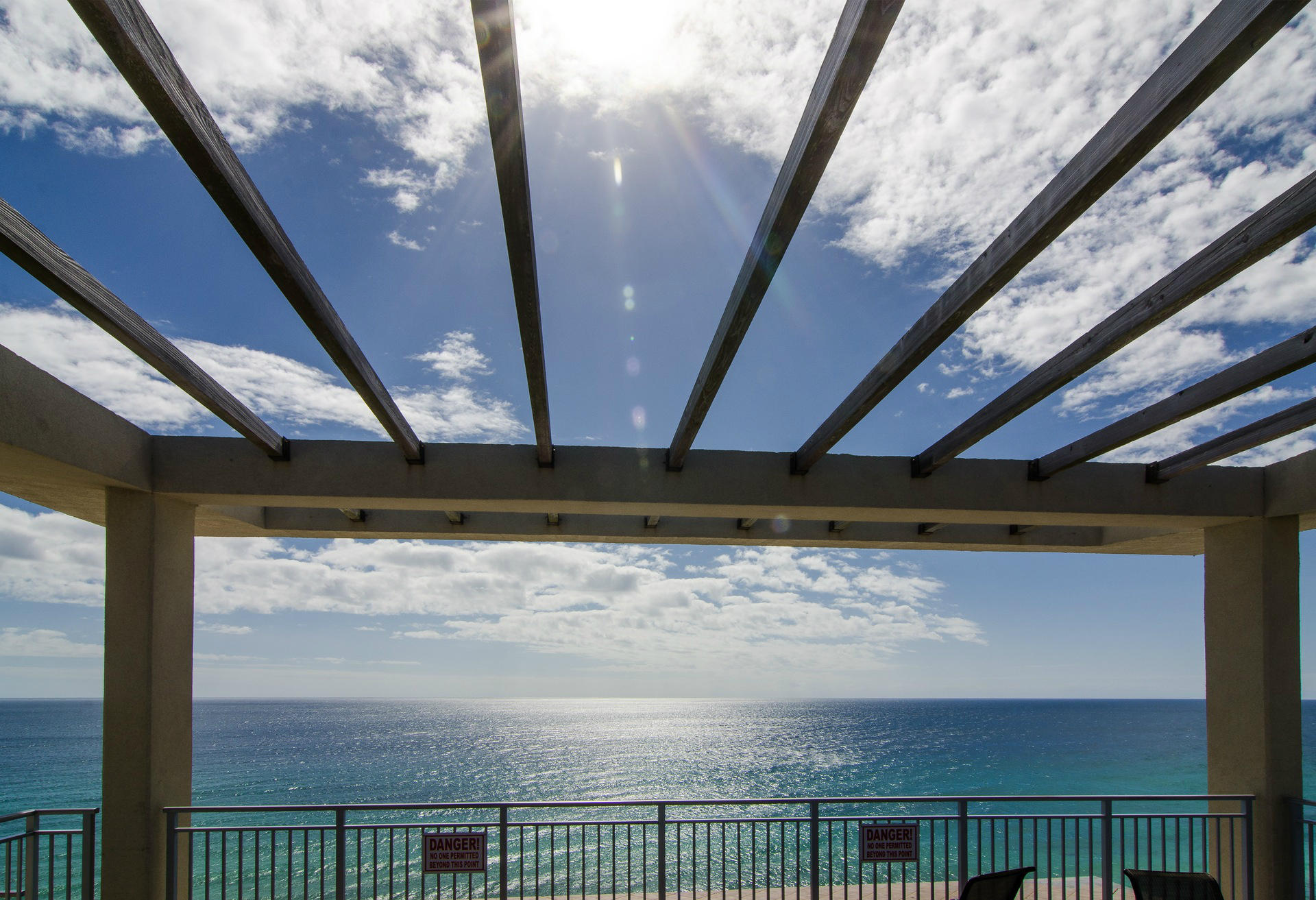 SIGNATURE BEACH - Residential