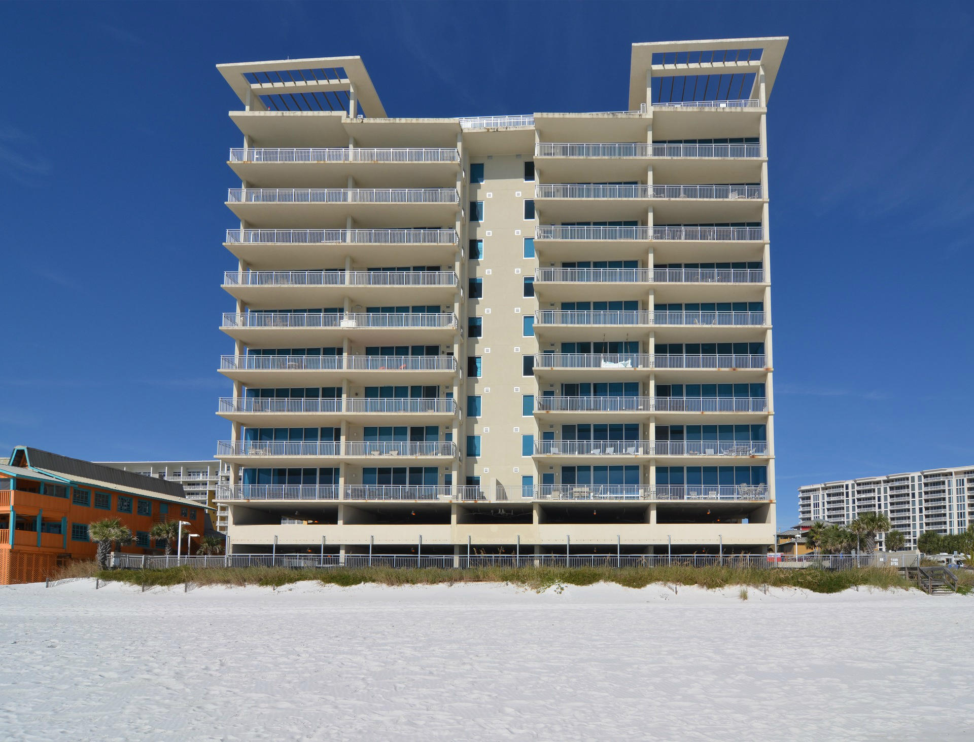 SIGNATURE BEACH - Residential