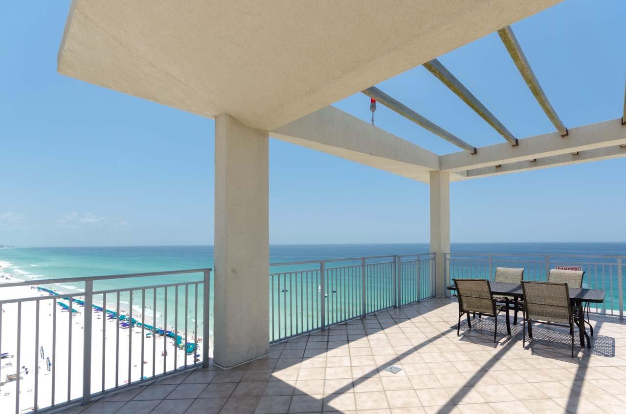 SIGNATURE BEACH - Residential
