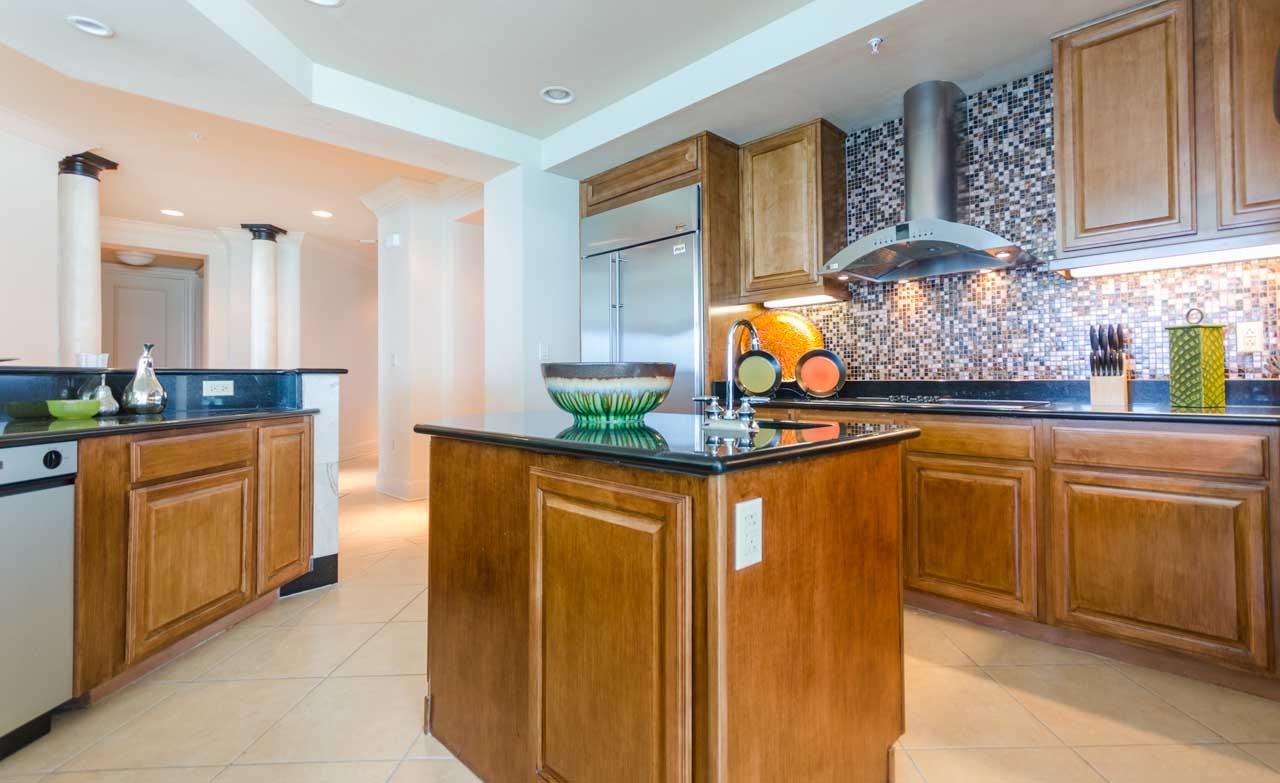SIGNATURE BEACH - Residential