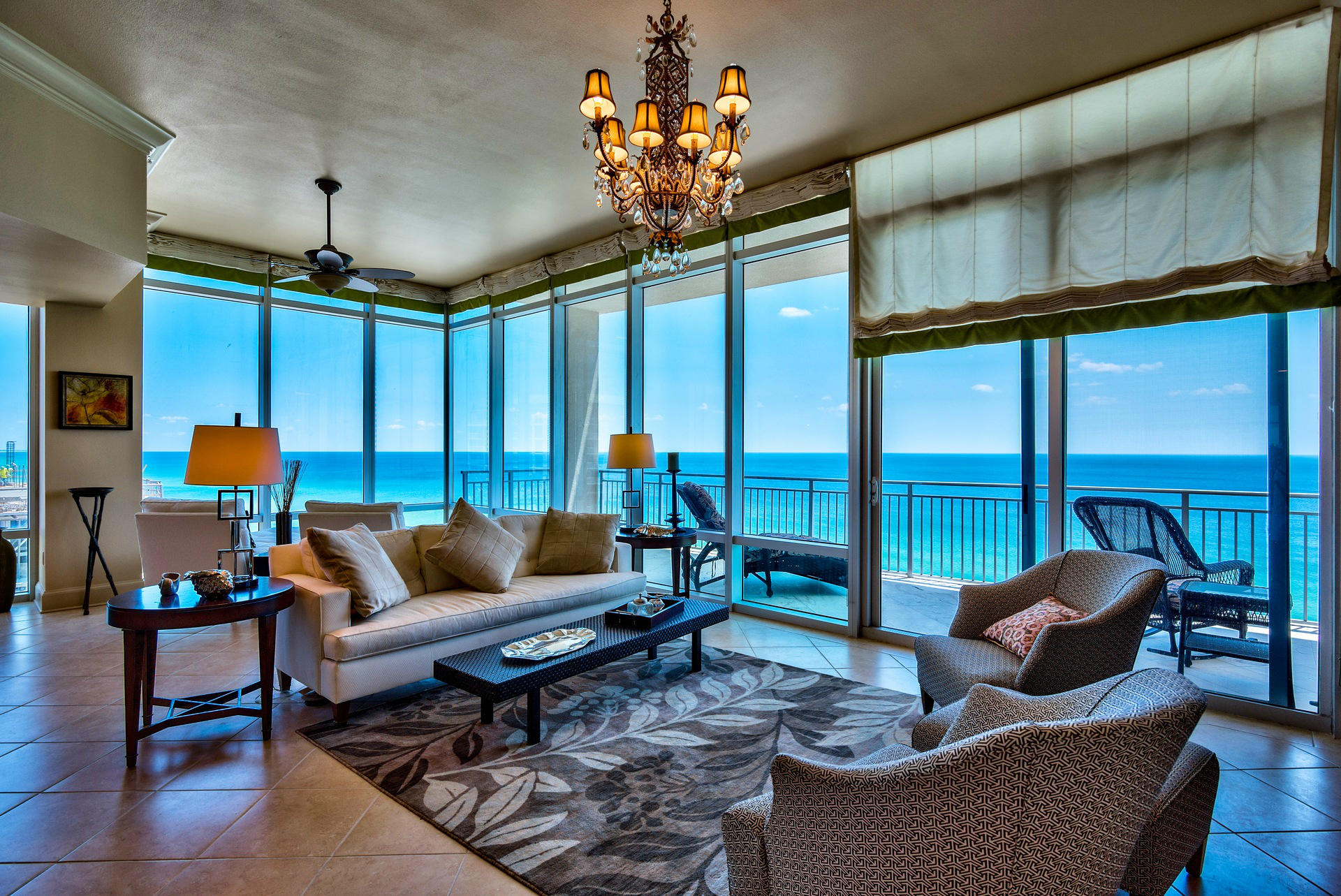 SIGNATURE BEACH - Residential