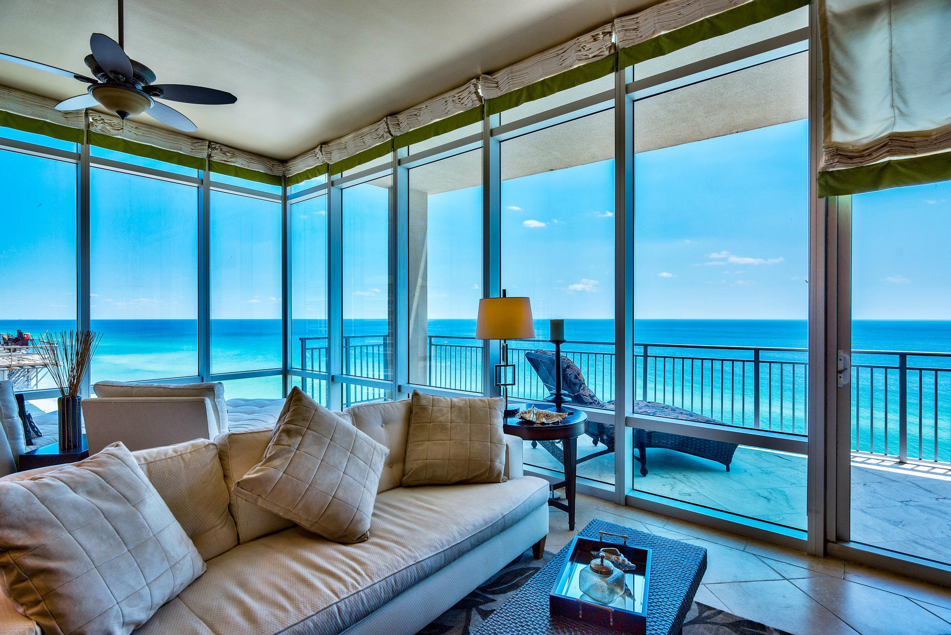 SIGNATURE BEACH - Residential