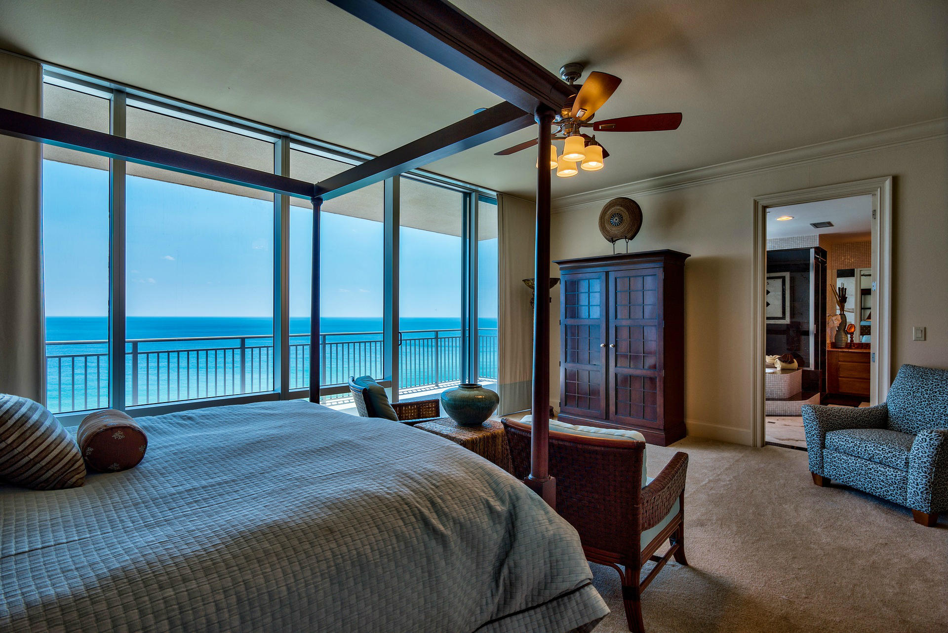 SIGNATURE BEACH - Residential