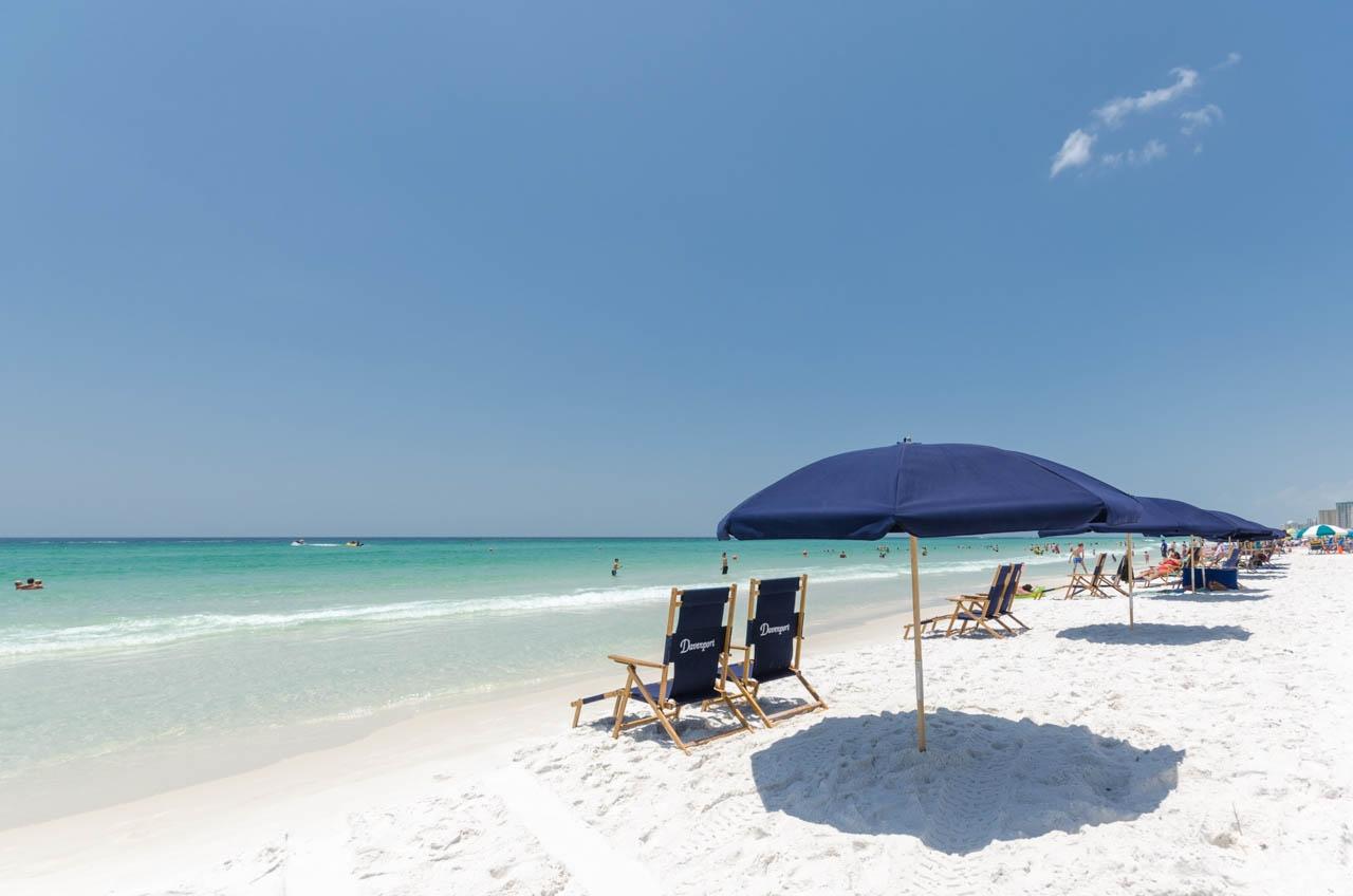SIGNATURE BEACH - Residential
