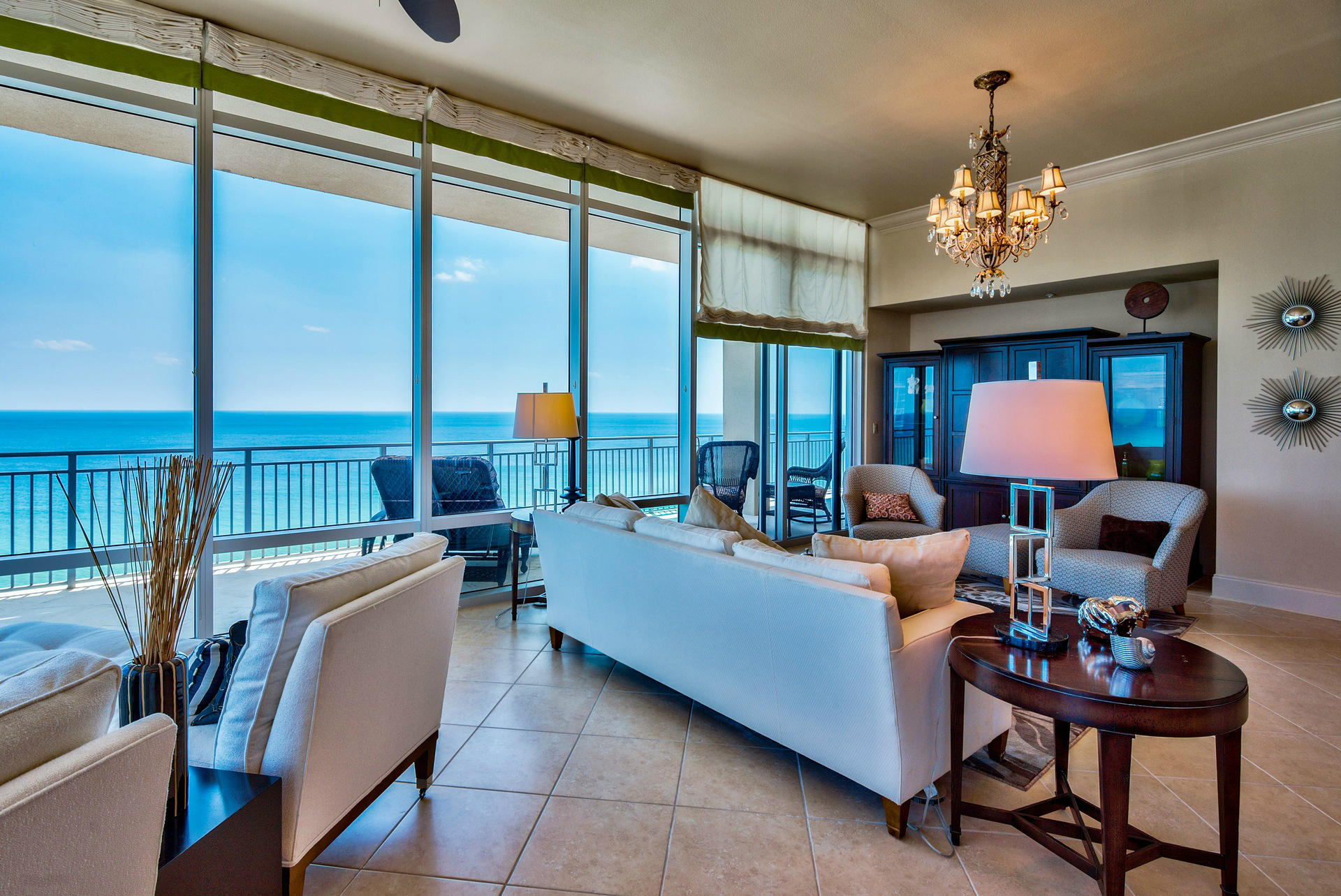 SIGNATURE BEACH - Residential