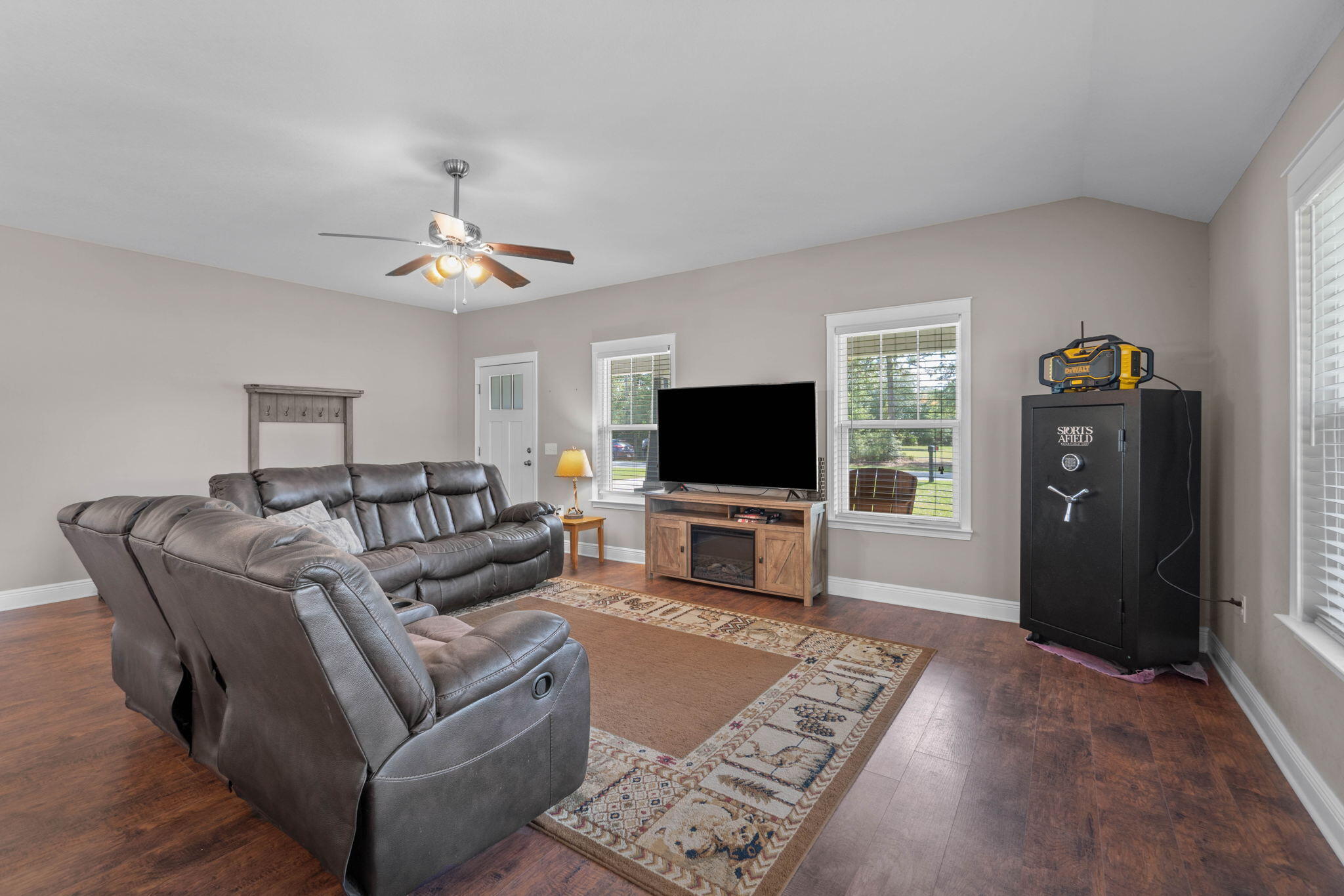 NAVARRE S/D 2ND ADDN - Residential