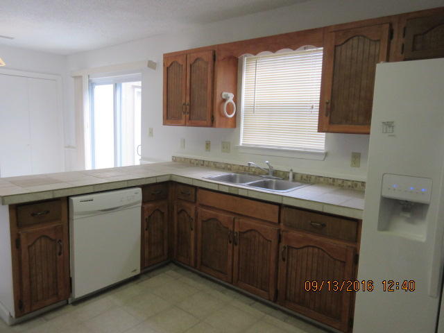 BROOKWOOD - Residential Lease