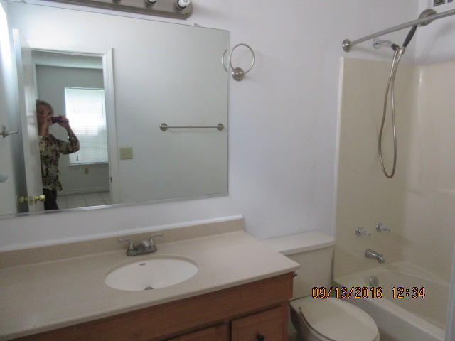 BROOKWOOD - Residential Lease