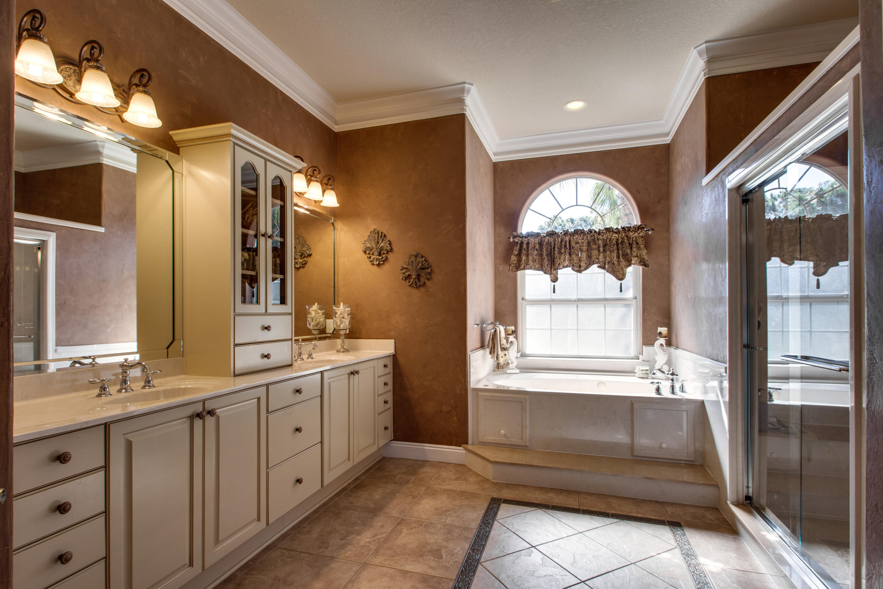 EMERALD BAY PH 1A - Residential