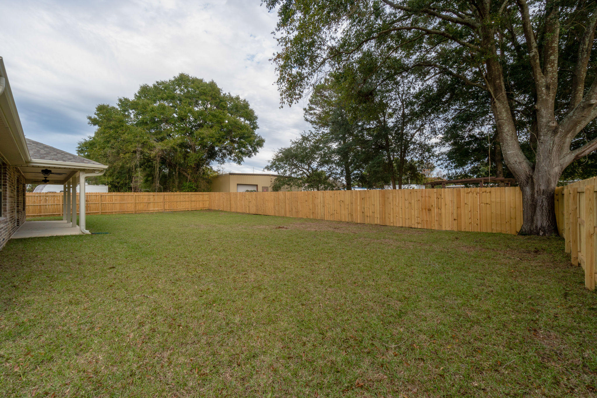 SCHOOLVIEW - Residential
