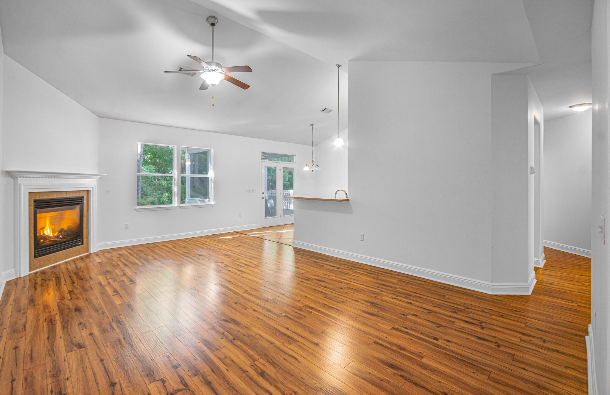 HAMMOCK BAY - Residential