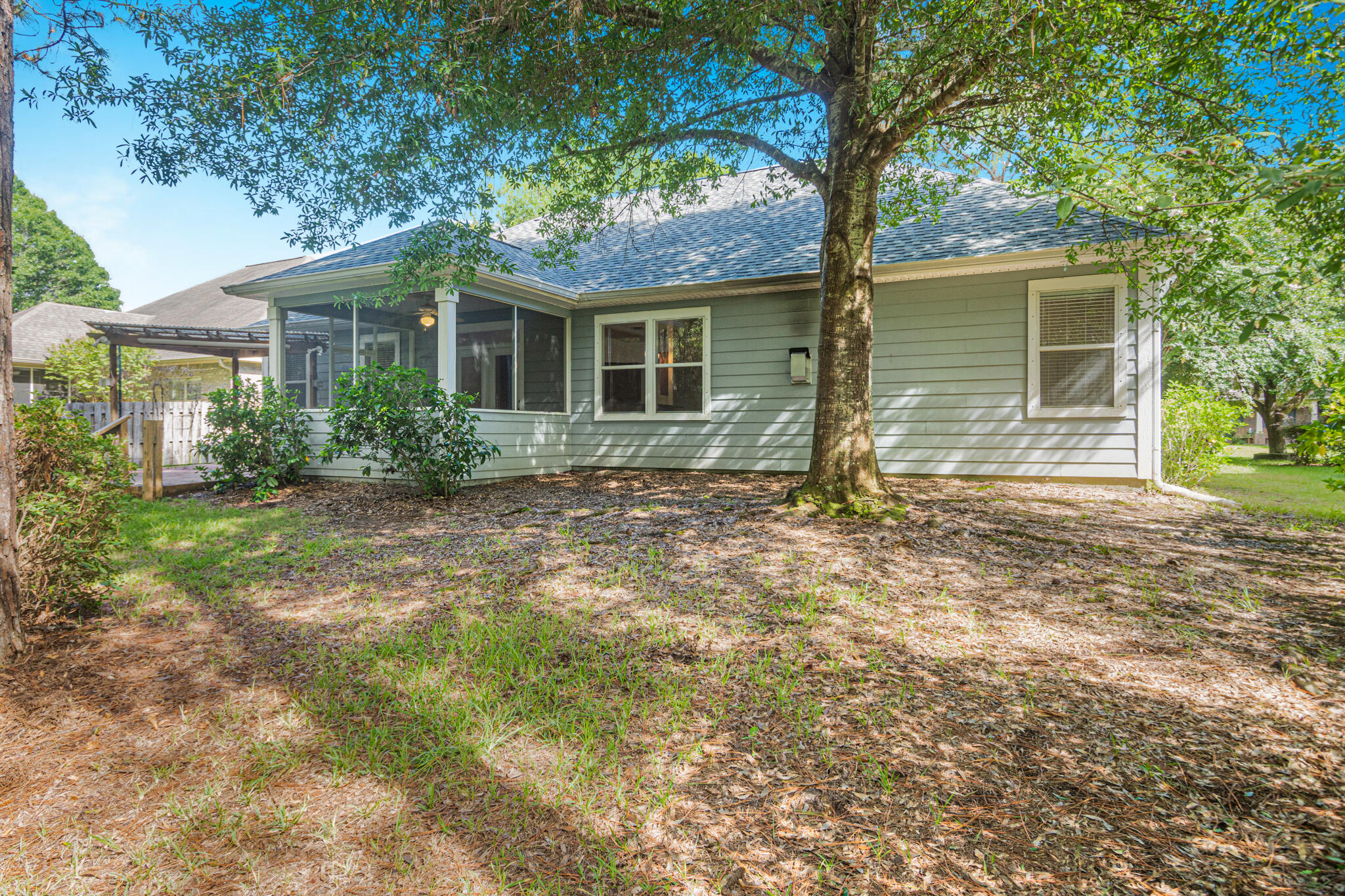 HAMMOCK BAY - Residential