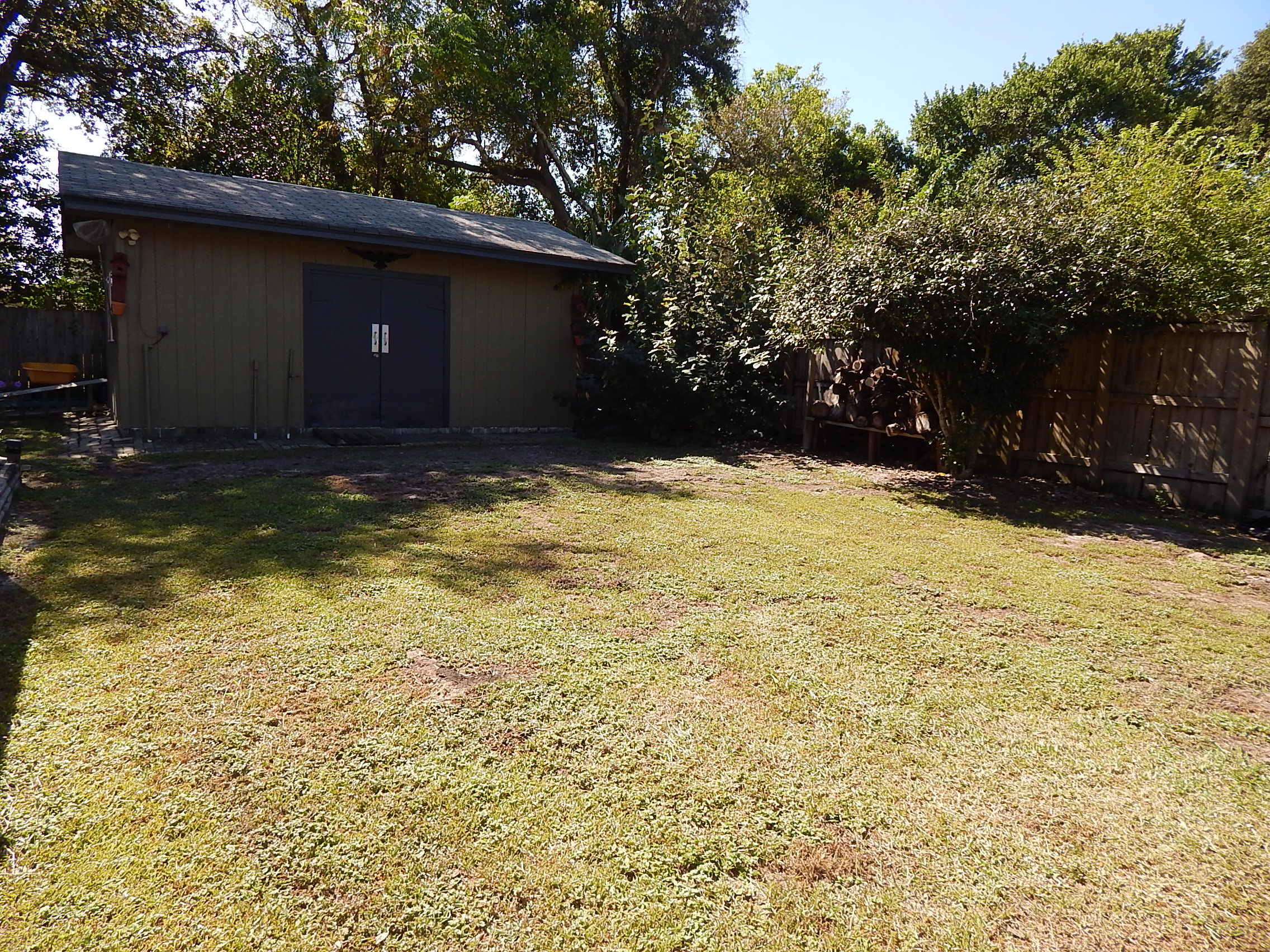 BAYOU WOODS - Residential