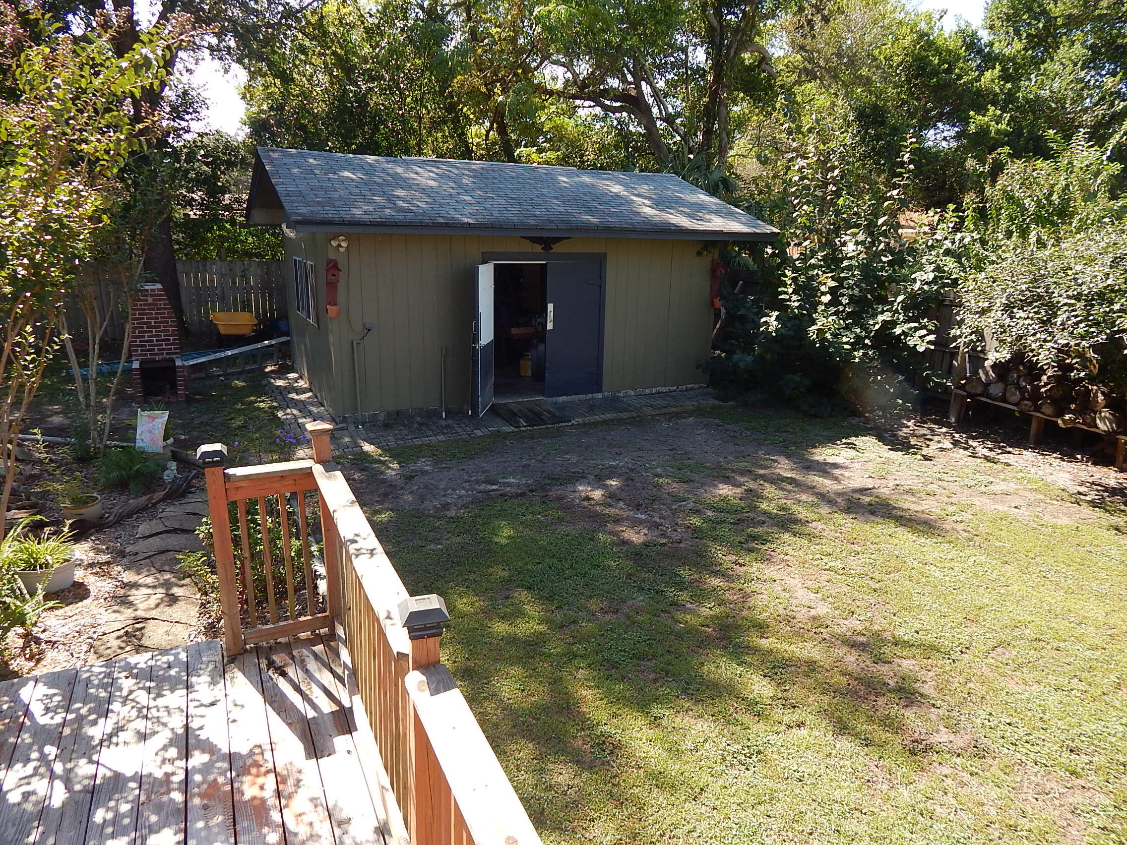 BAYOU WOODS - Residential