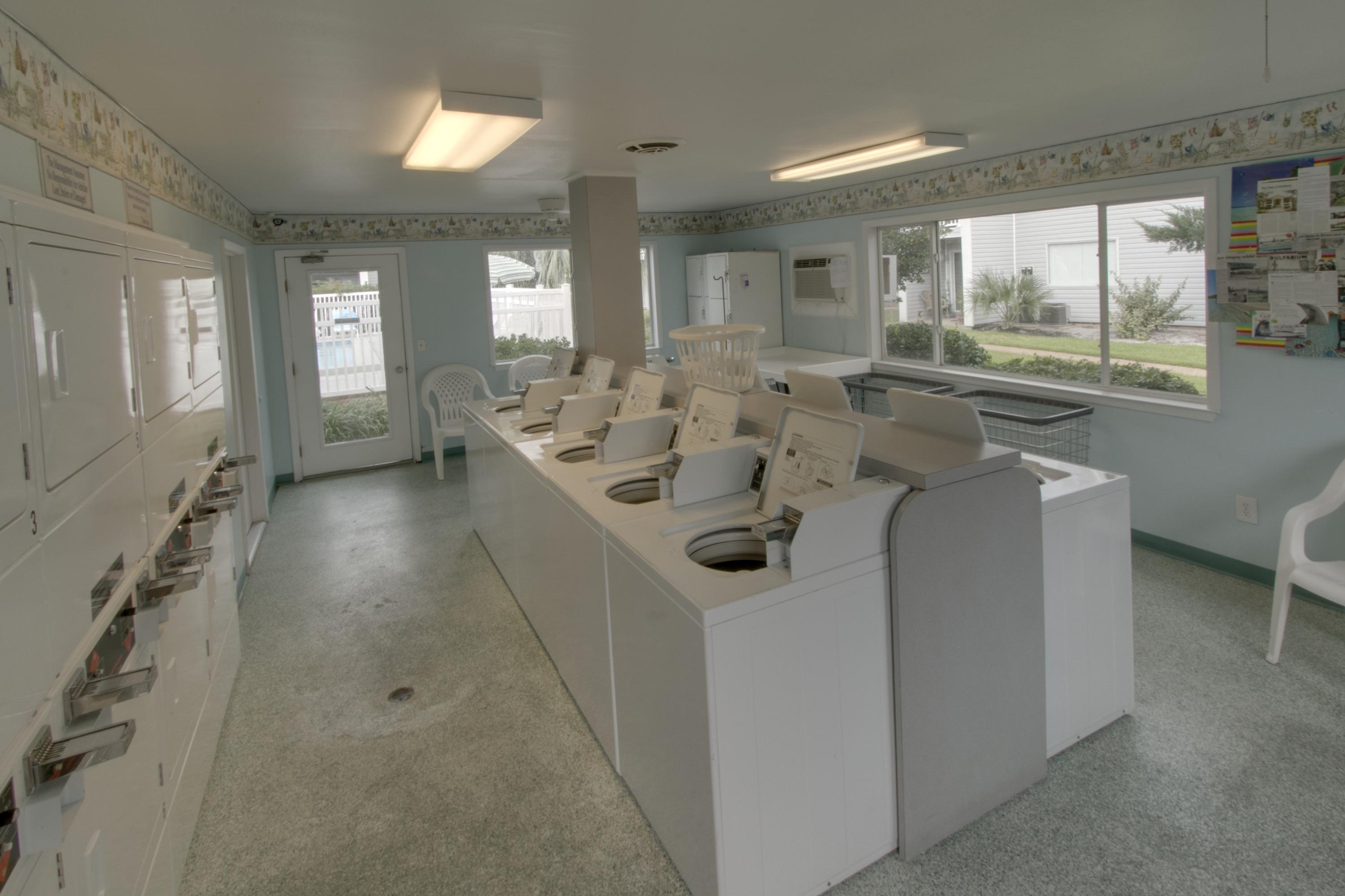 FINISTERRA CONDO - Residential