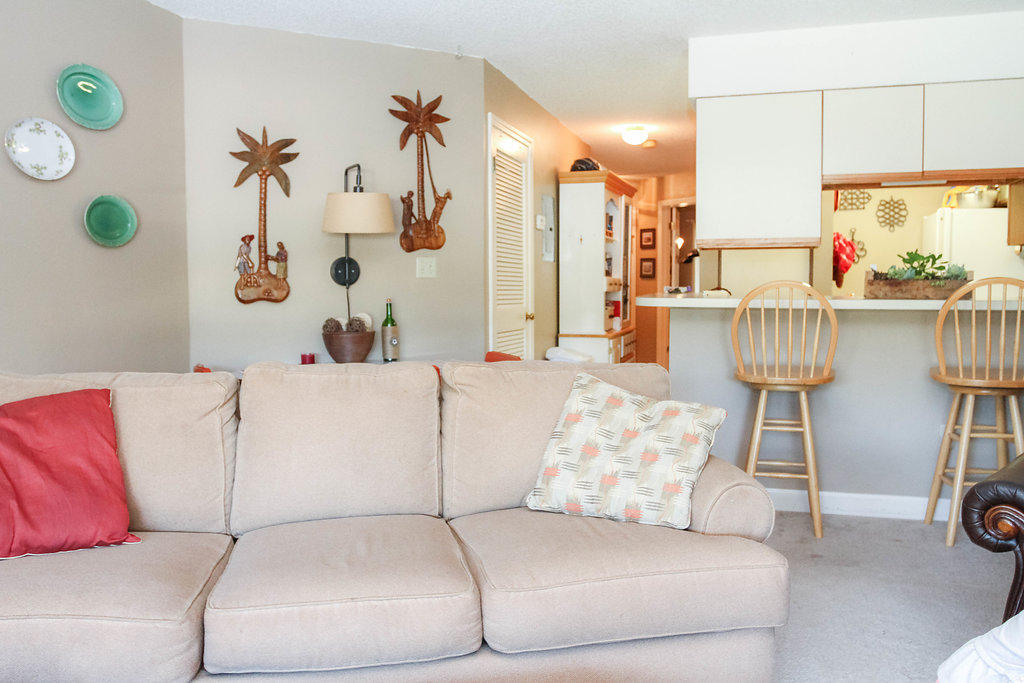 LAKESIDE CONDO AT BLUEWATER BAY - Residential