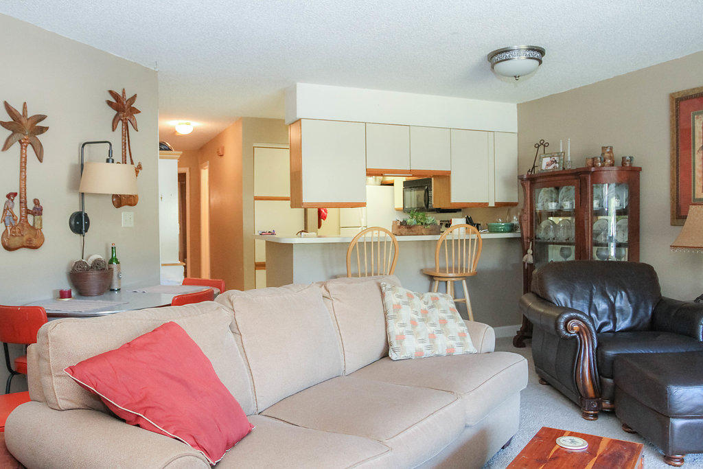 LAKESIDE CONDO AT BLUEWATER BAY - Residential