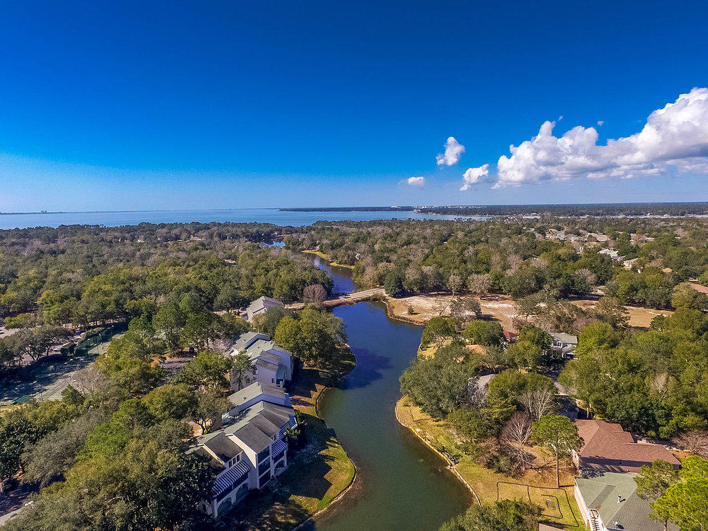 LAKESIDE CONDO AT BLUEWATER BAY - Residential