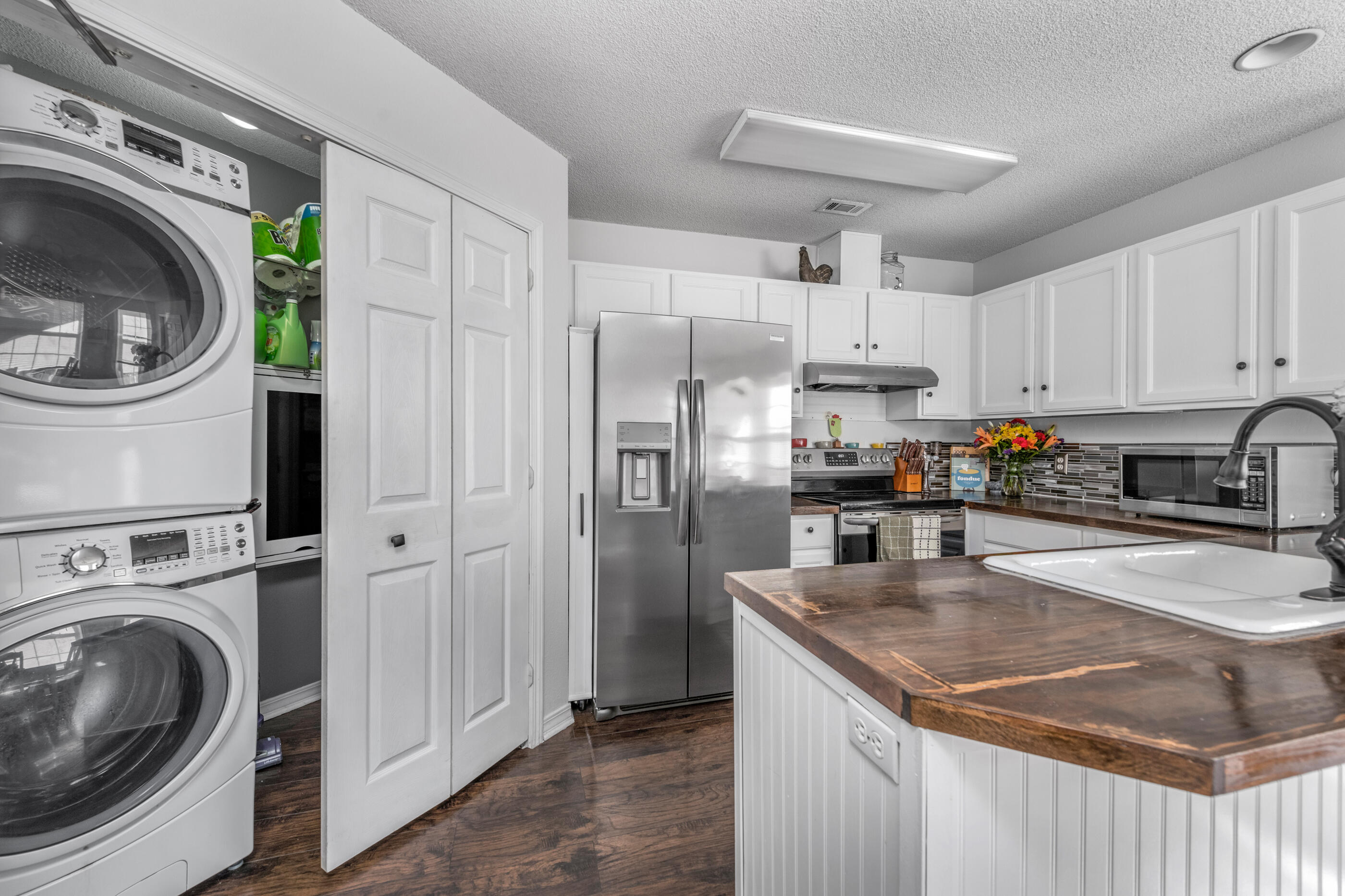 LIGHTHOUSE POINTE UNIT 1 & 2 - Residential