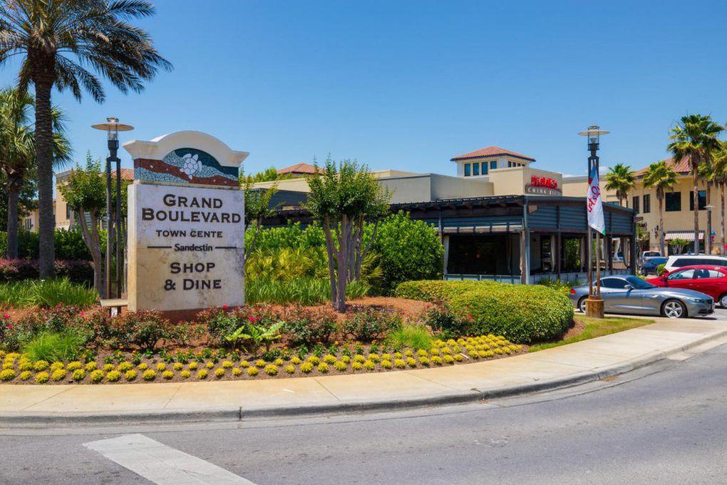 POINT OF VIEW CONDO - Residential