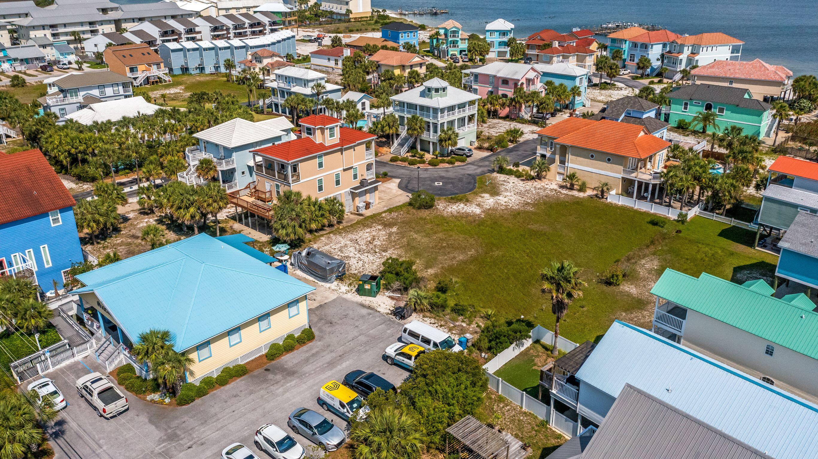 VILLAGE AT NAVARRE - Land