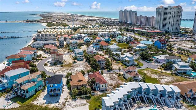 VILLAGE AT NAVARRE - Land