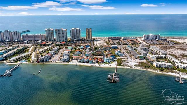 VILLAGE AT NAVARRE - Land