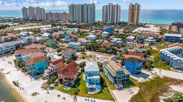 VILLAGE AT NAVARRE - Land