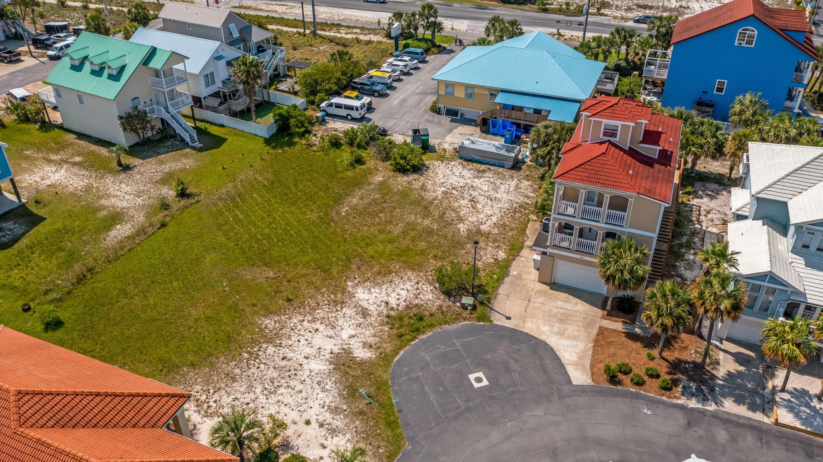 VILLAGE AT NAVARRE - Land