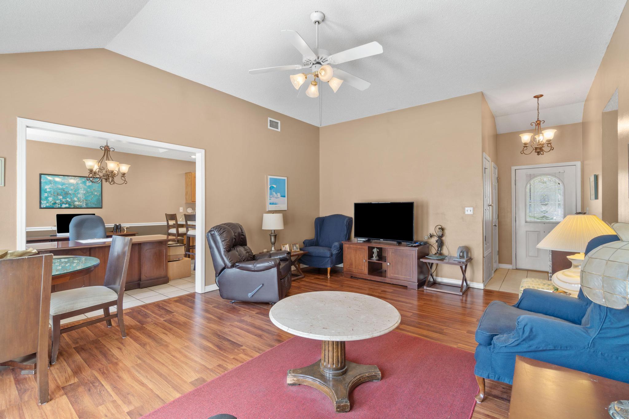 DEER VALLEY ESTATES - Residential