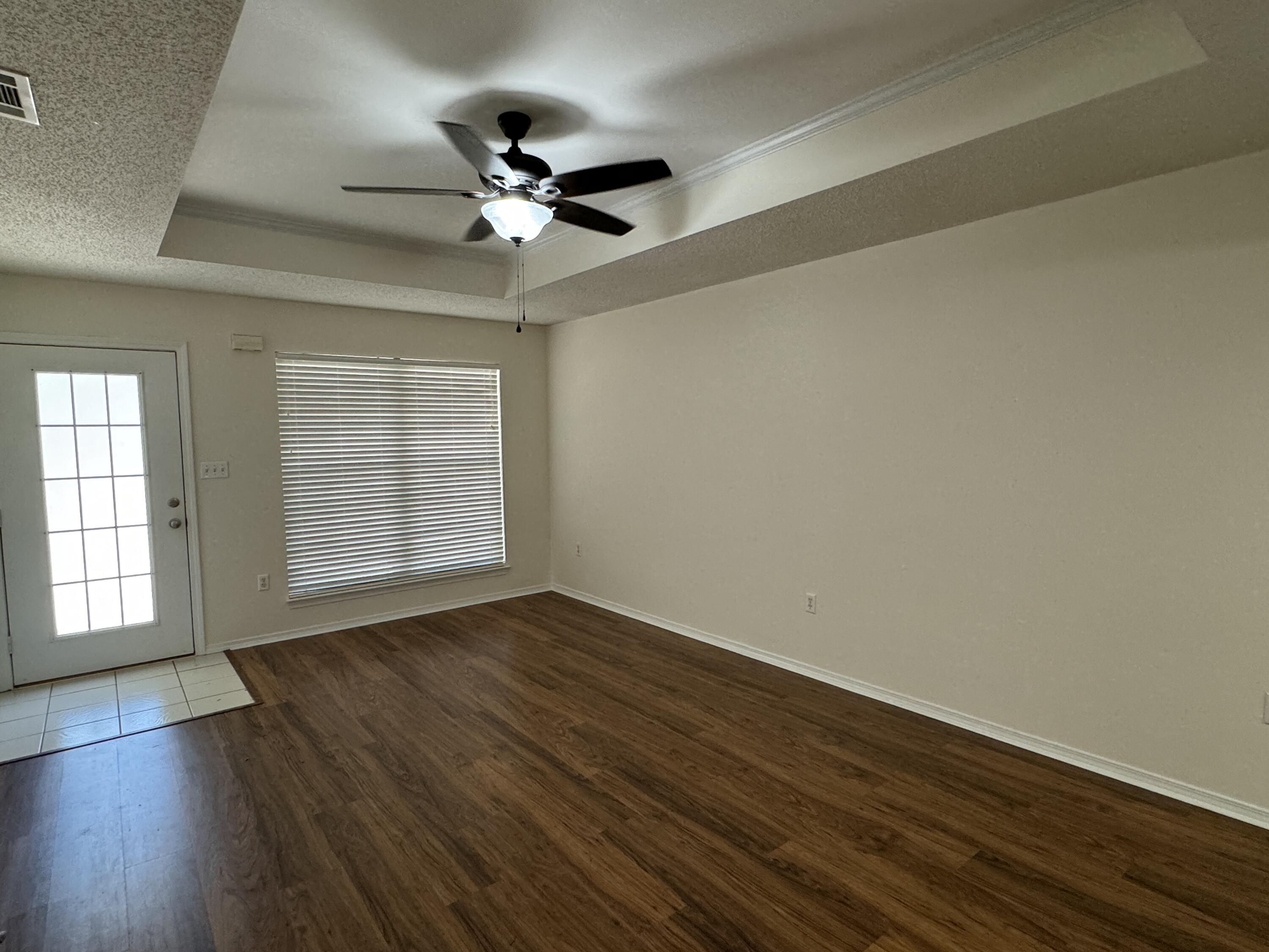 THE BUNGALOWS AT BLUEWATER BAY - Residential Lease