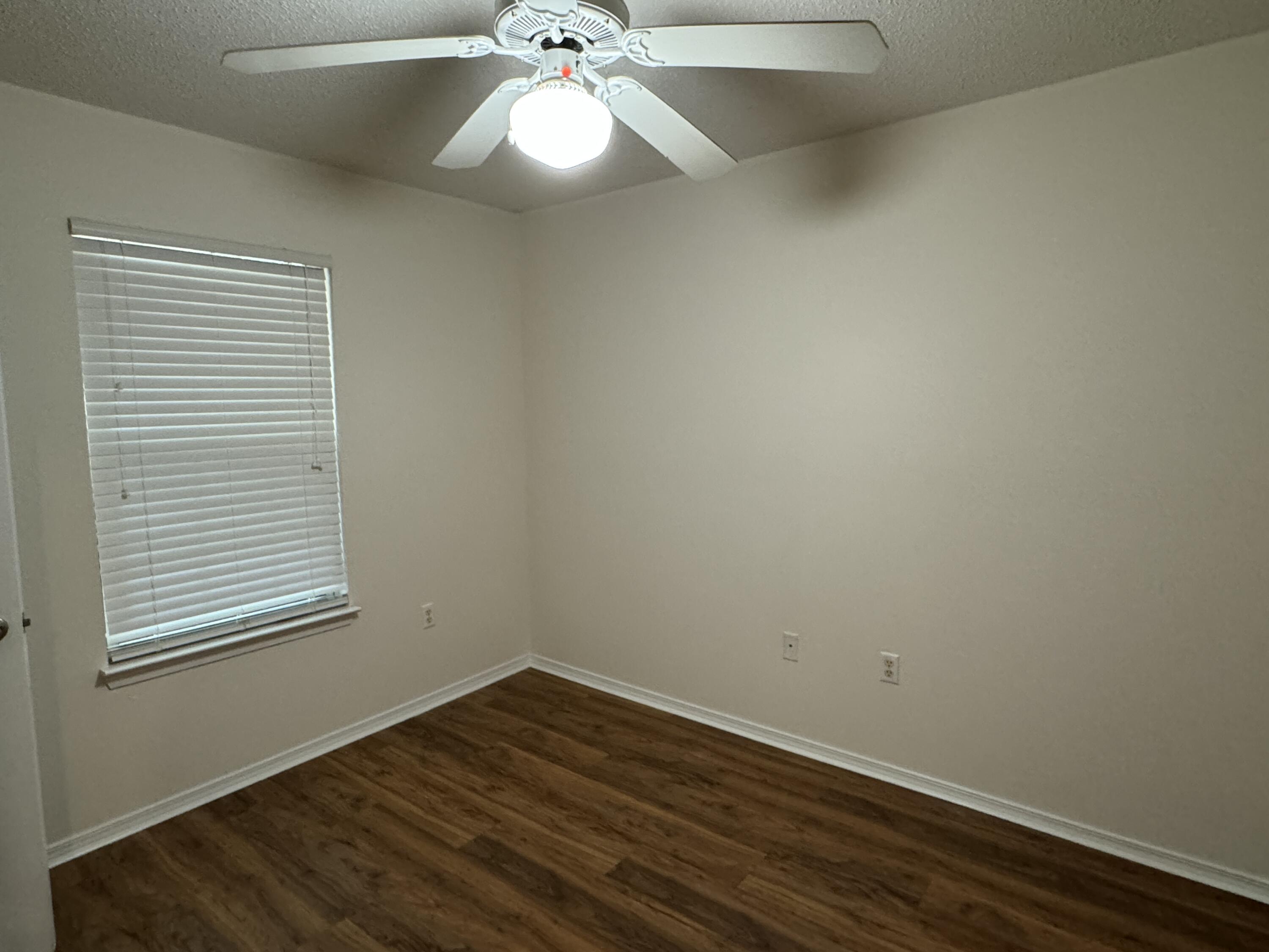 THE BUNGALOWS AT BLUEWATER BAY - Residential Lease