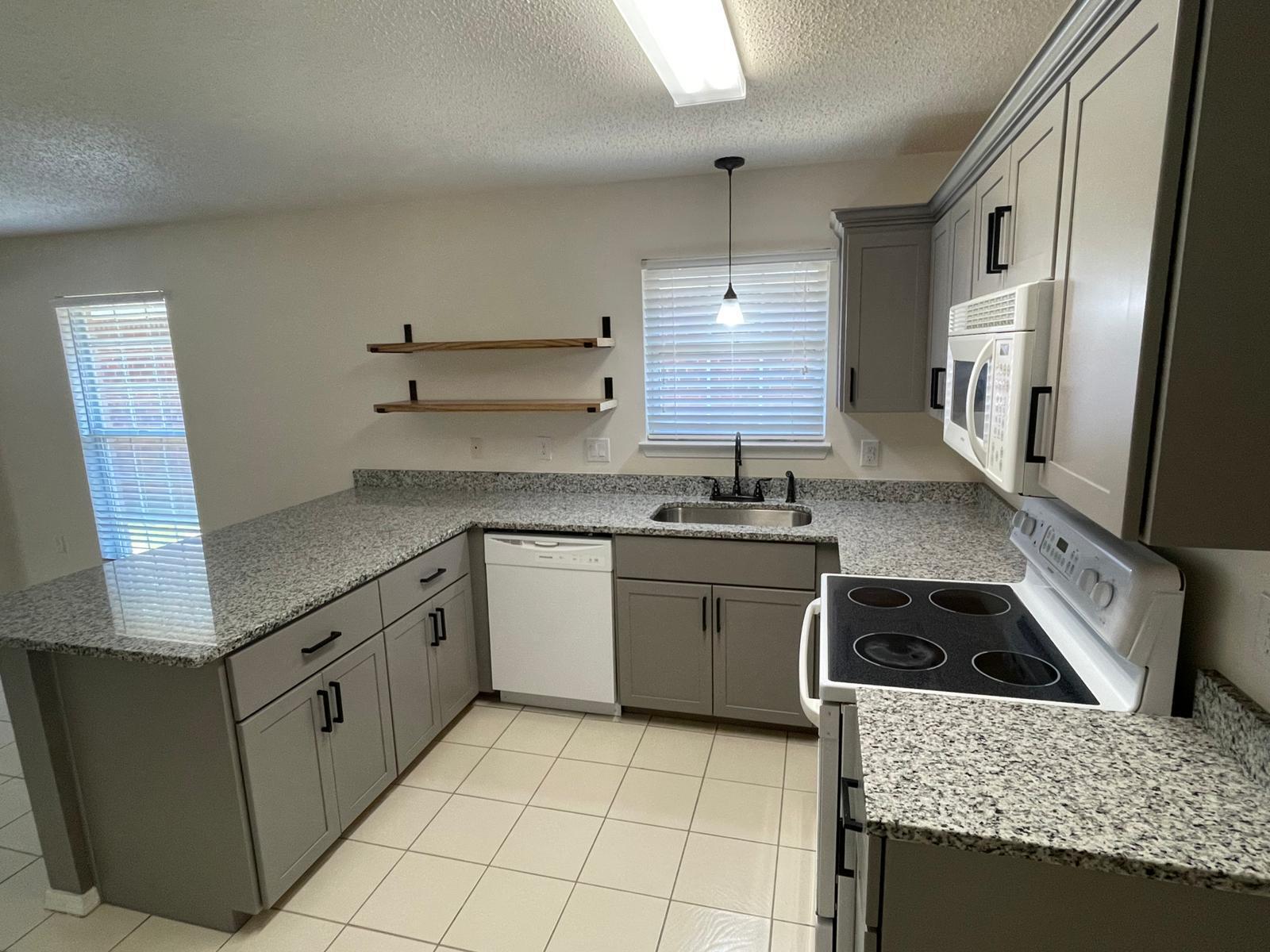 THE BUNGALOWS AT BLUEWATER BAY - Residential Lease