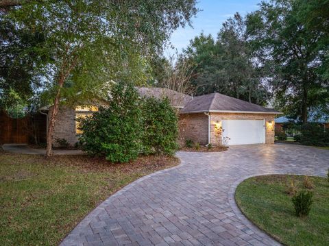 A home in Niceville