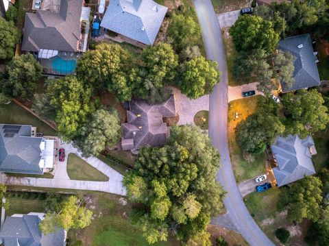 A home in Niceville