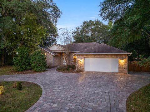 A home in Niceville