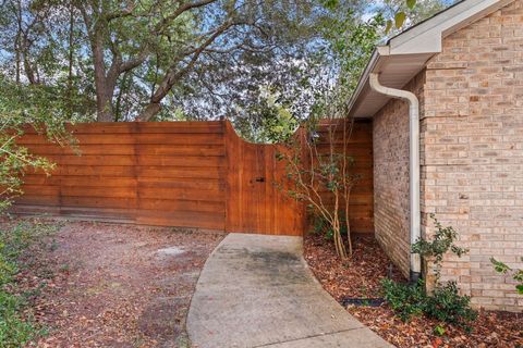 A home in Niceville