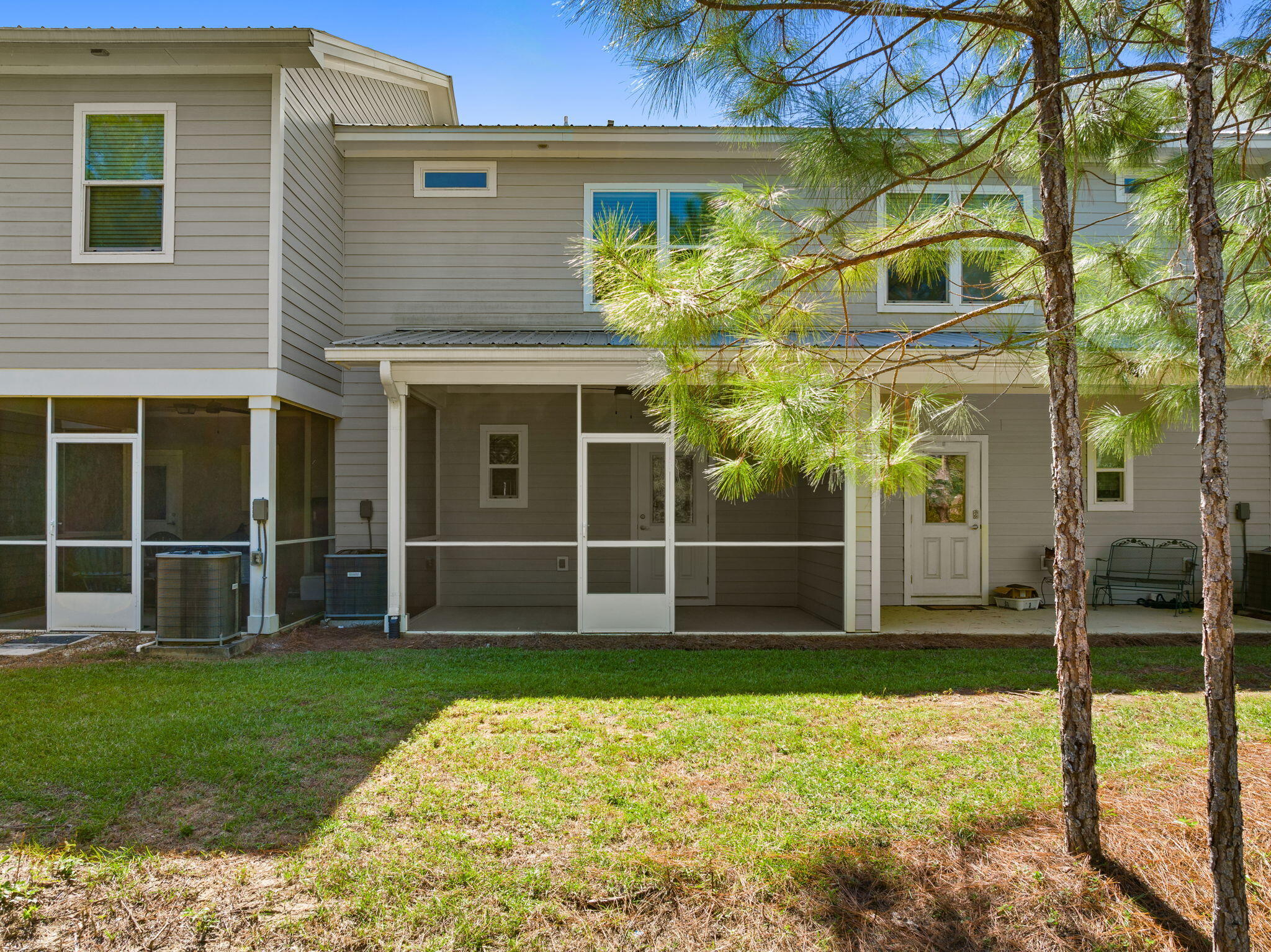 VERANDAS AT FREEPORT - Residential Lease