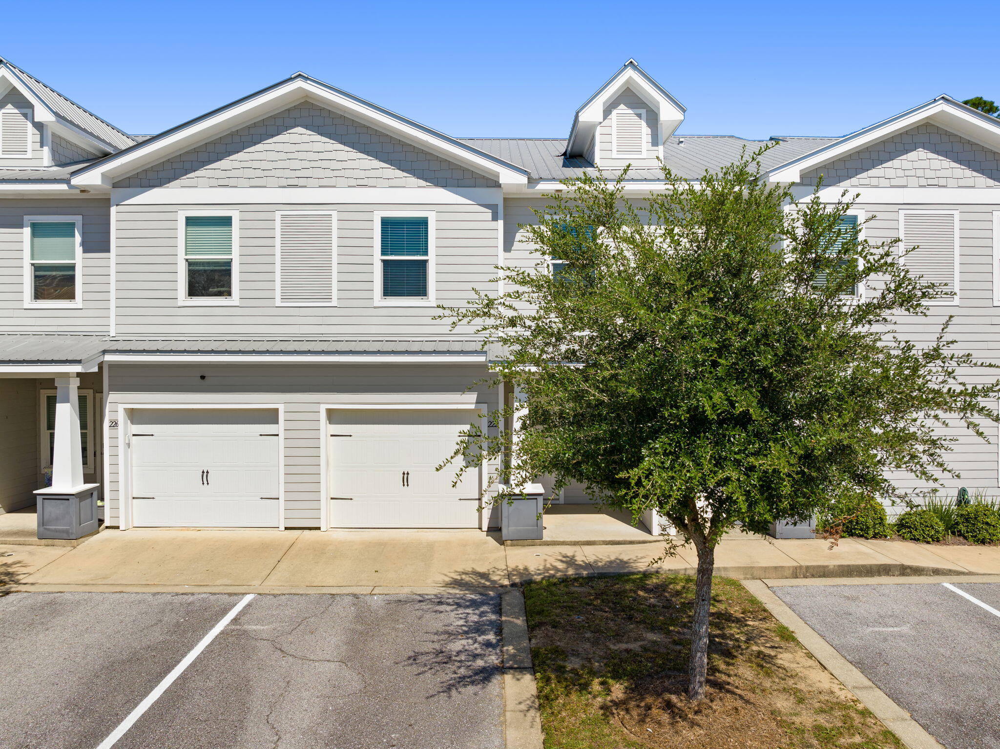 Located in The Verandas in Freeport, this beautifully maintained 3-bedroom, 2.5-bath townhome offers 1,428 sq ft of comfortable living space and an attached garage. The unit backs up to a serene wooded area, providing a private setting rarely found in the community. Enjoy relaxing mornings or evenings on the screened porch overlooking the trees. Interior highlights include fresh paint, a modern kitchen backsplash, upgraded lighting, an extra storage area, and a two-zone thermostat for efficient temperature control on both floors.Residents of The Verandas enjoy access to great community amenities, including a pool, playground, pickleball court, and basketball court. Conveniently located near Freeport High School and Elementary School, with just a 25-minute drive to the beach and 30A, this home combines comfort, privacy, and convenience in one of Freeport's most desirable neighborhoods.
A Rental Application Fee of $70 for each applicant will be collected to initiate a credit screening and criminal background check as part of the application evaluation process. Beach Sunsets Inc charges a Tenant fee of $25 per month payable with rent. Renter's Insurance is required; Option available for $11.95 per month. Pet Security Deposits are $500 PER PET and refundable if there is no damage at lease end. Pet Rent is $25 PER PET per month. At lease execution, security deposit(s), pet security deposit(s), and any lease required prepaid rent are due and payable. Your first rent payment is made the day you move in and due the 1st to 5th of each month thereafter.