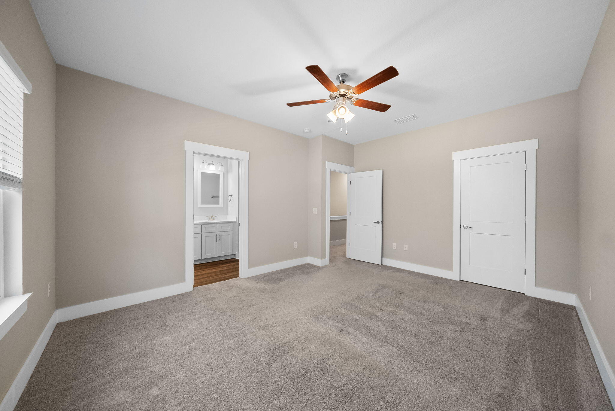 VERANDAS AT FREEPORT - Residential Lease