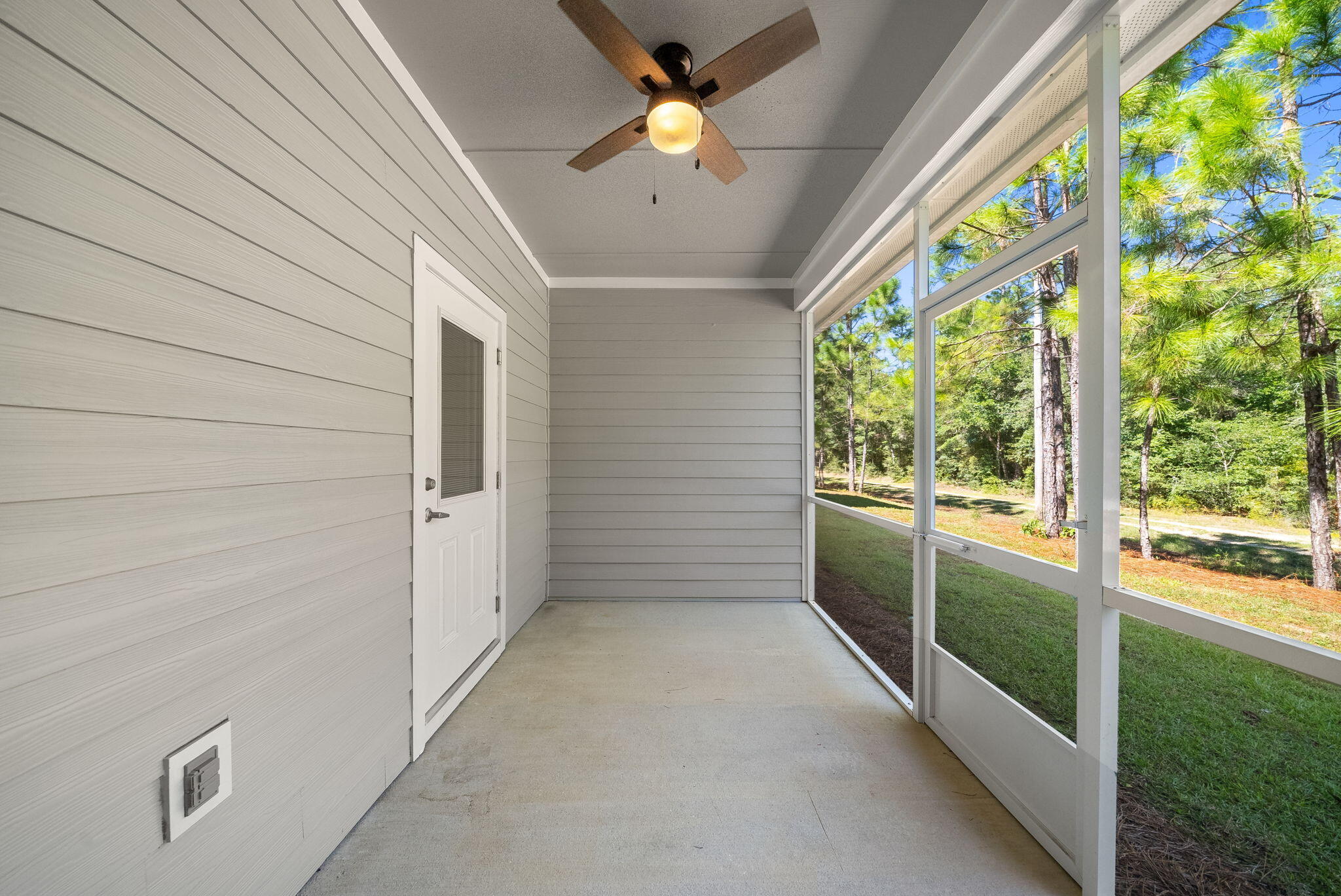 VERANDAS AT FREEPORT - Residential Lease